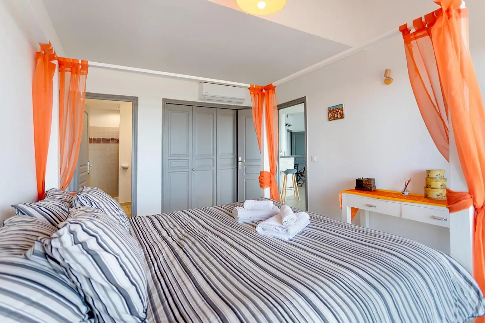 Bed in Timoon apartment