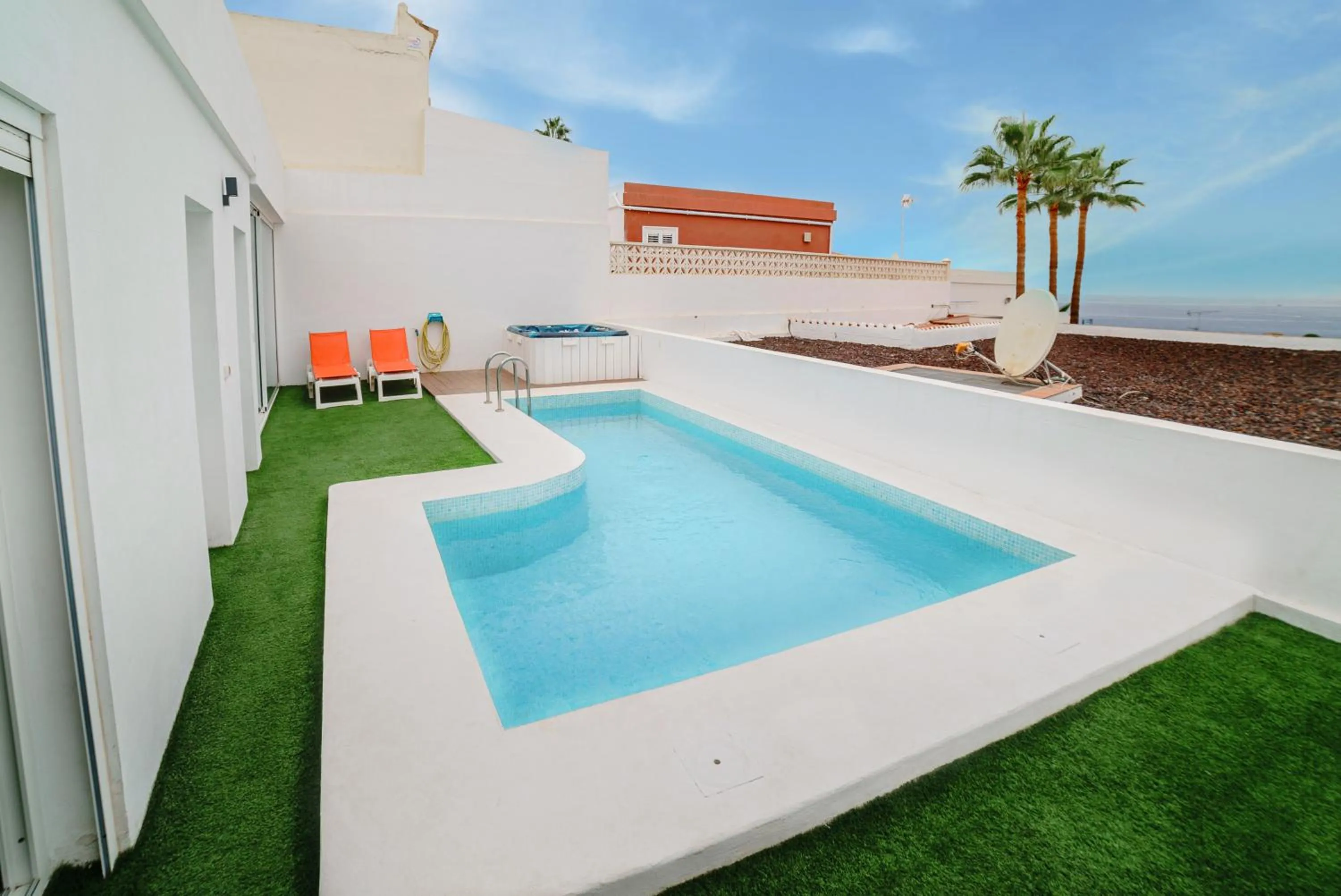 Swimming pool in Villa Carlota Costa Adeje