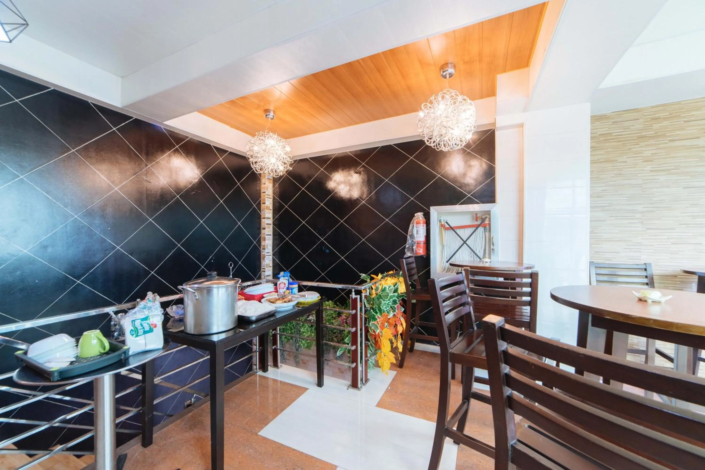 Other, Restaurant/Places to Eat in RedDoorz@Lawaan Roxas City