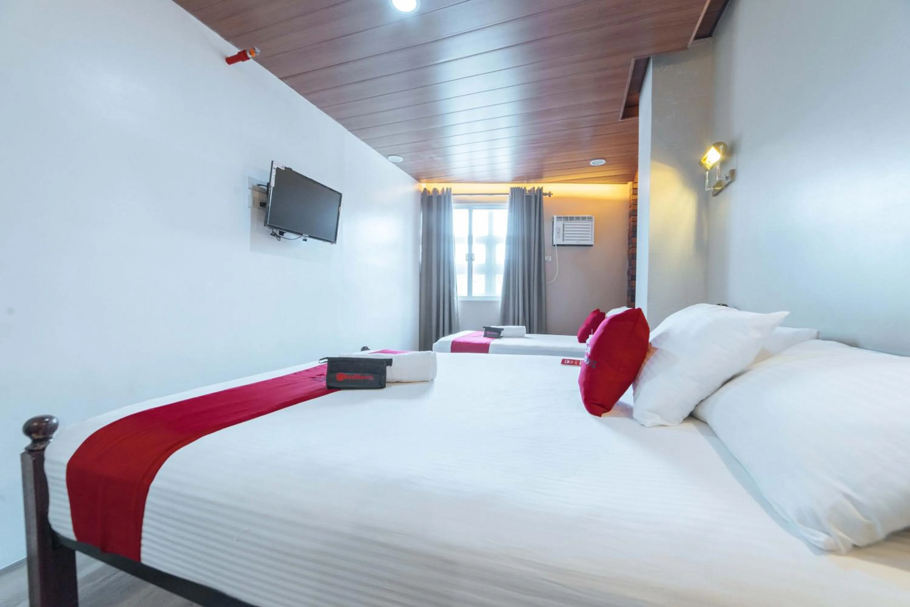 Other in RedDoorz@Lawaan Roxas City