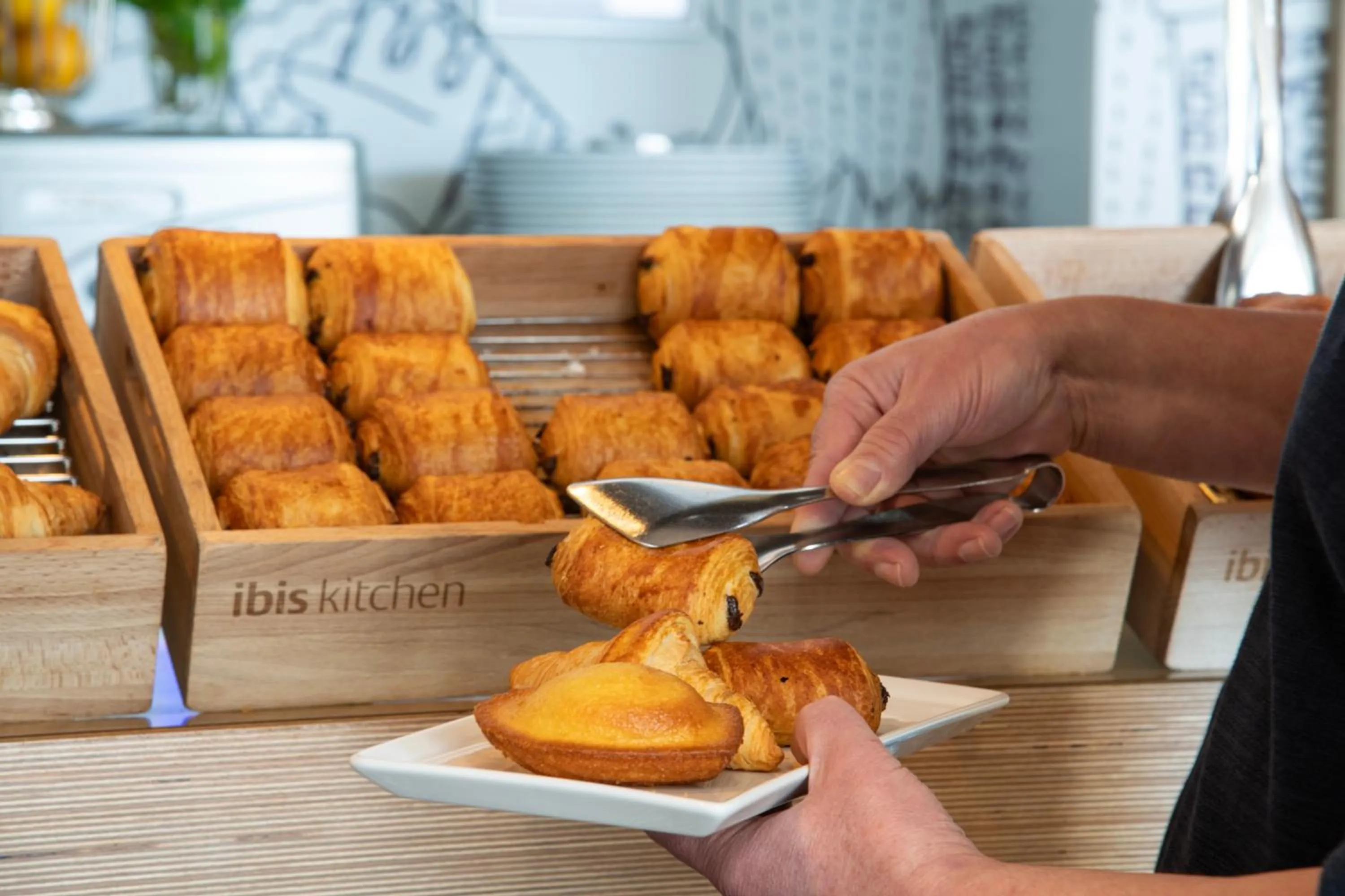 Breakfast in ibis Versailles Château