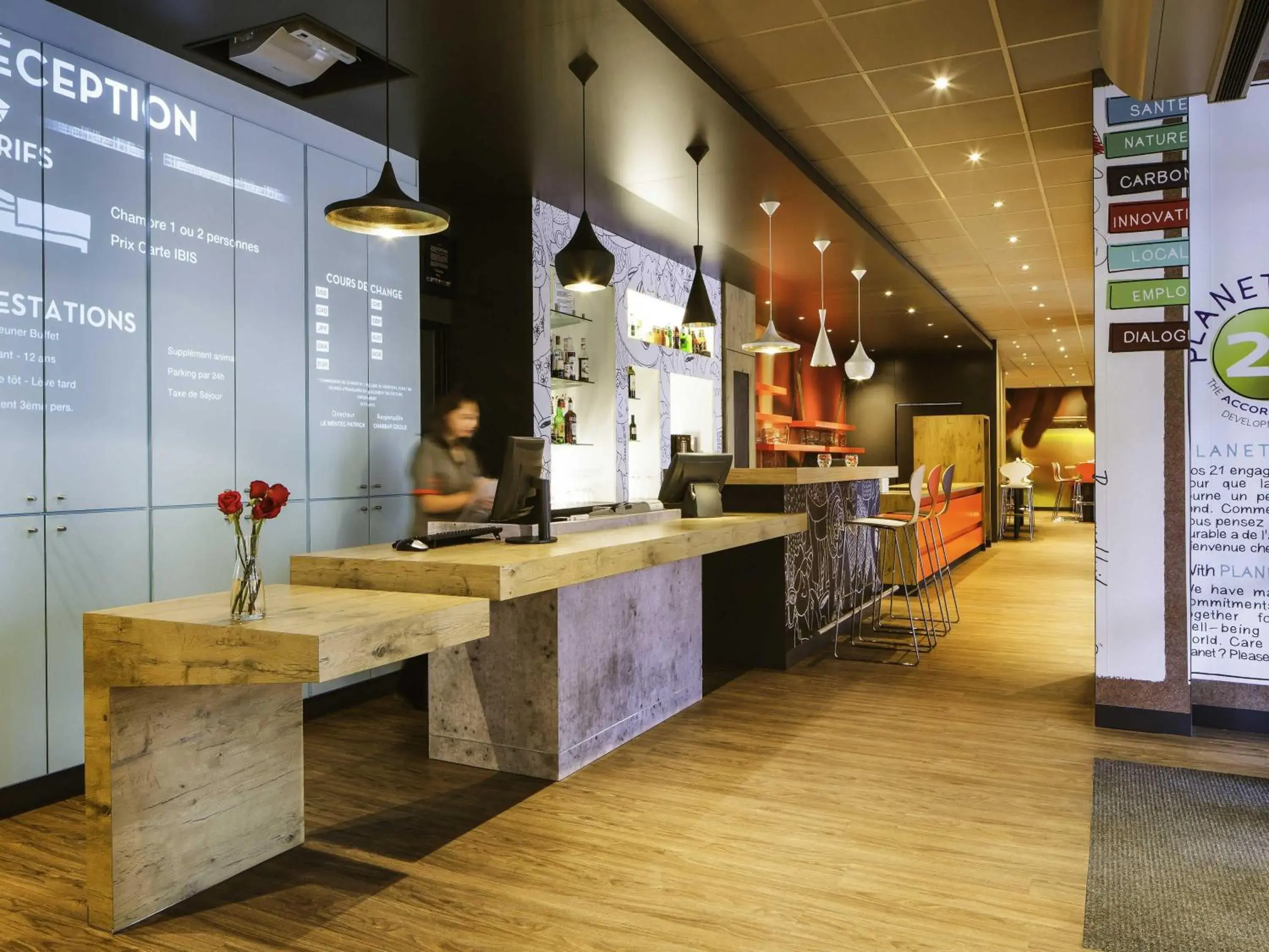 Property building in ibis Versailles Château Property building in ibis Versailles Château