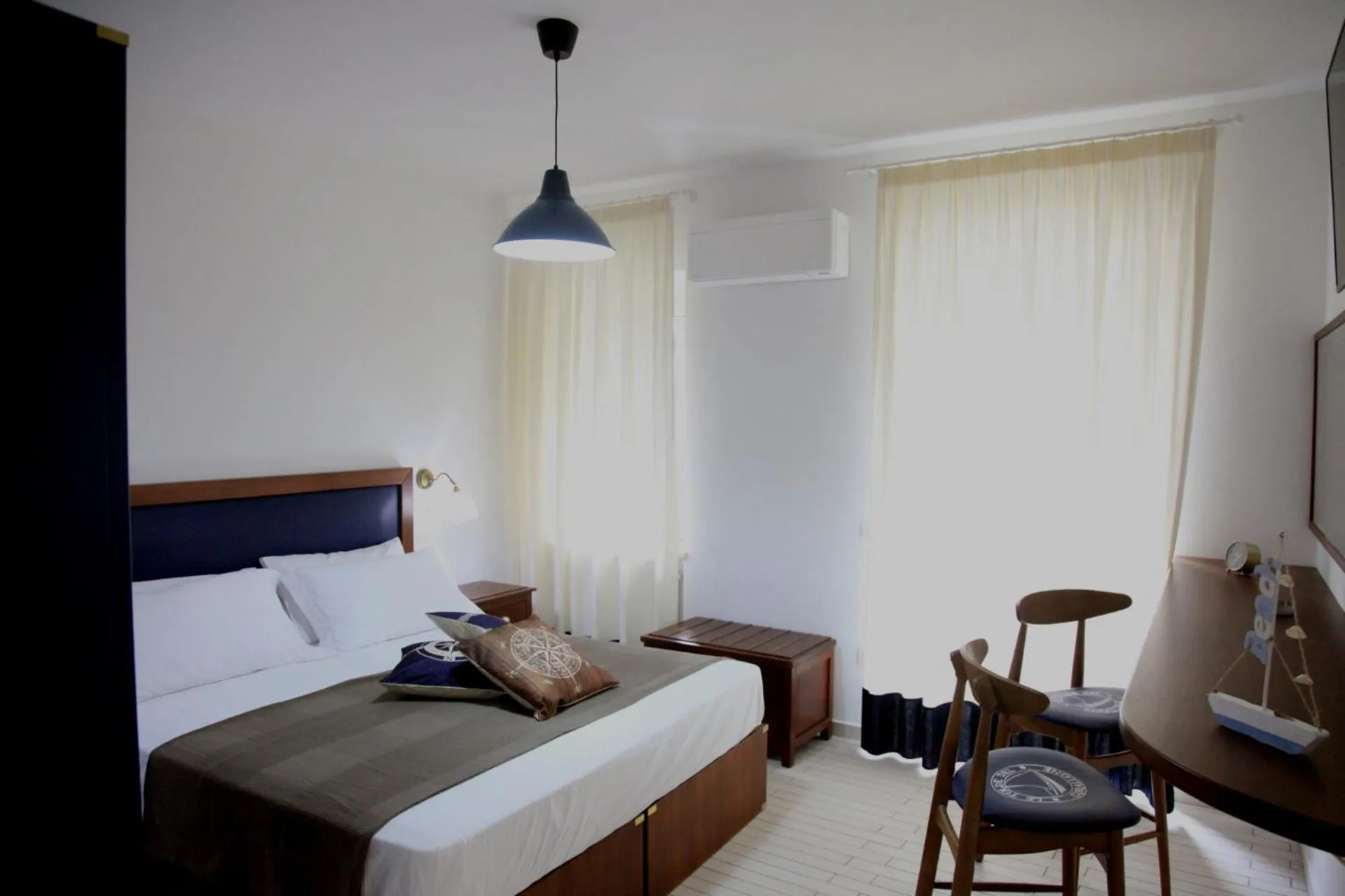 Photo of the whole room, Bed in Le Tolde del Corallone