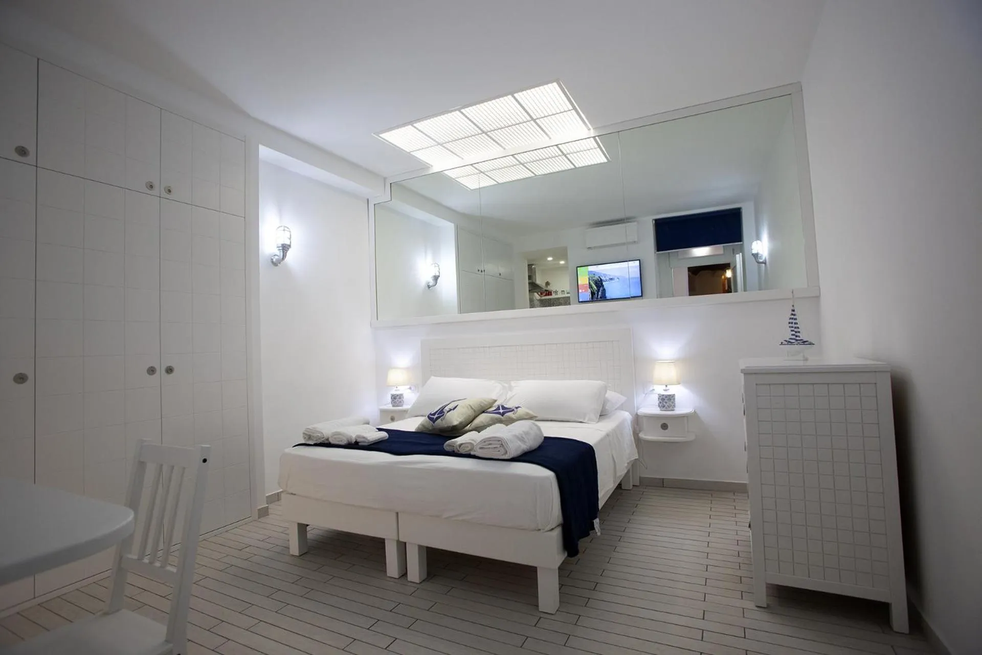 Photo of the whole room, Bed in Le Tolde del Corallone