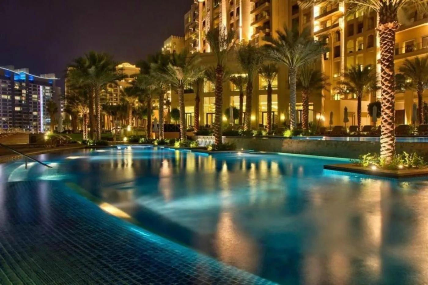 Restaurant/places to eat in South & North Residence Palm Jumeirah