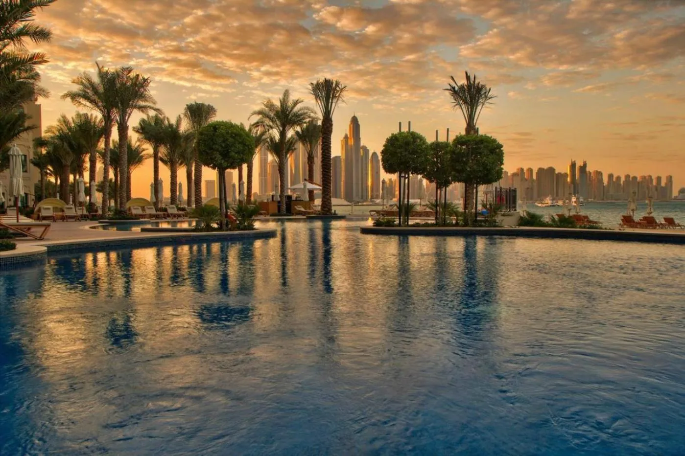 Swimming pool in South & North Residence Palm Jumeirah
