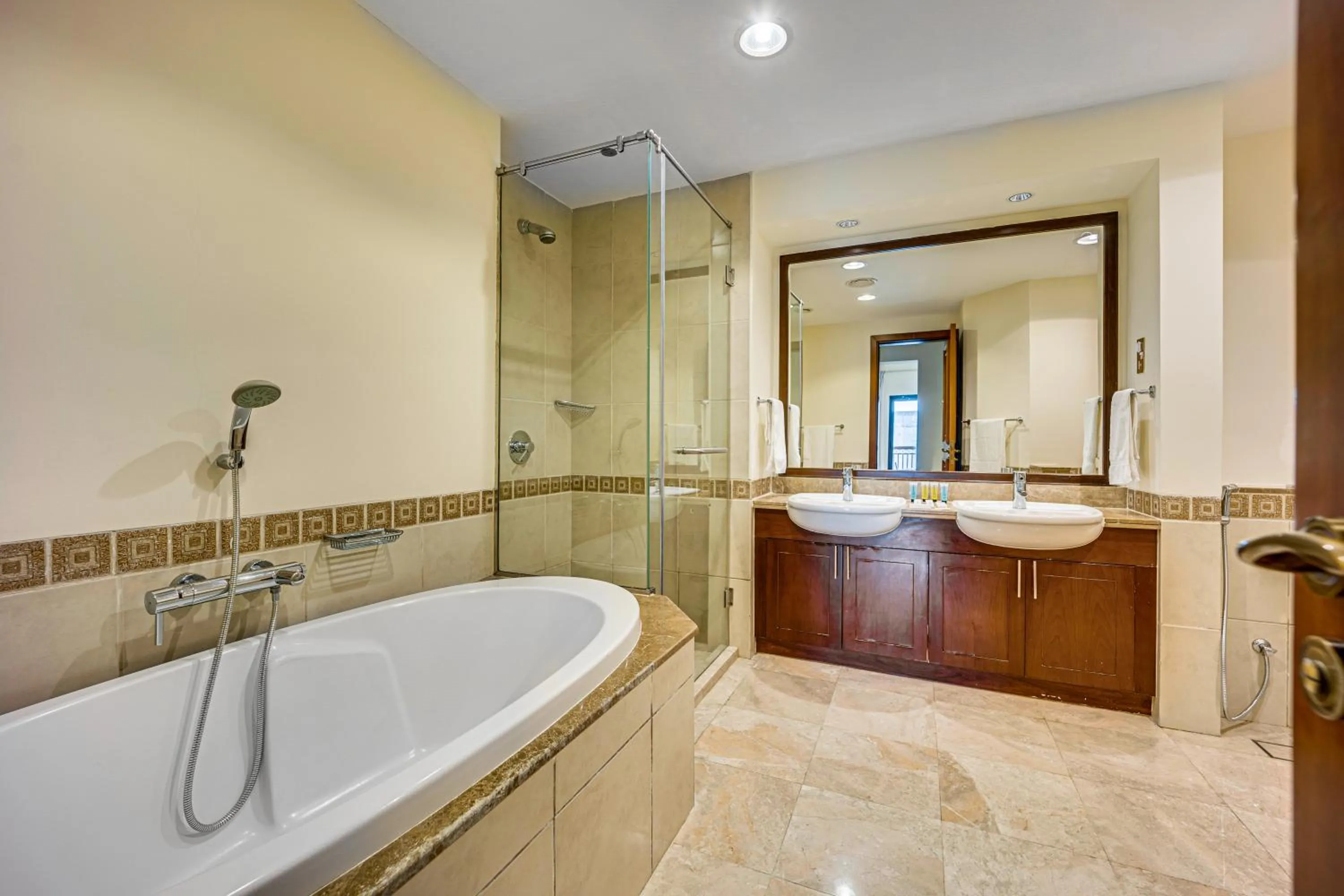 Bathroom in South & North Residence Palm Jumeirah