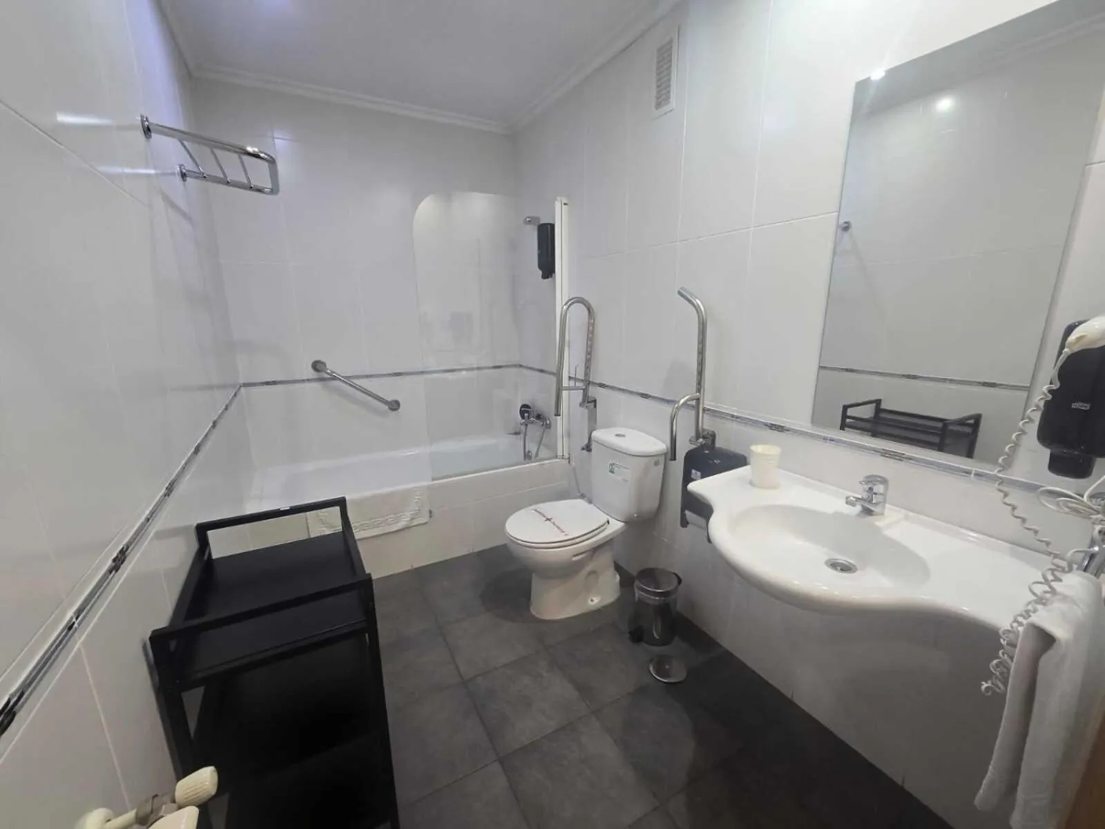 HOTEL EL ROBLE PALENTINO