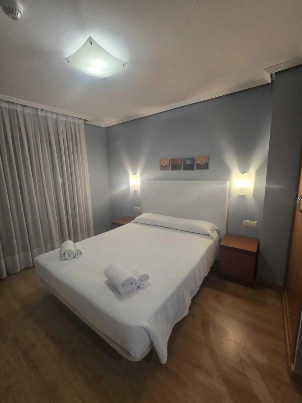 Bed in HOTEL EL ROBLE PALENTINO