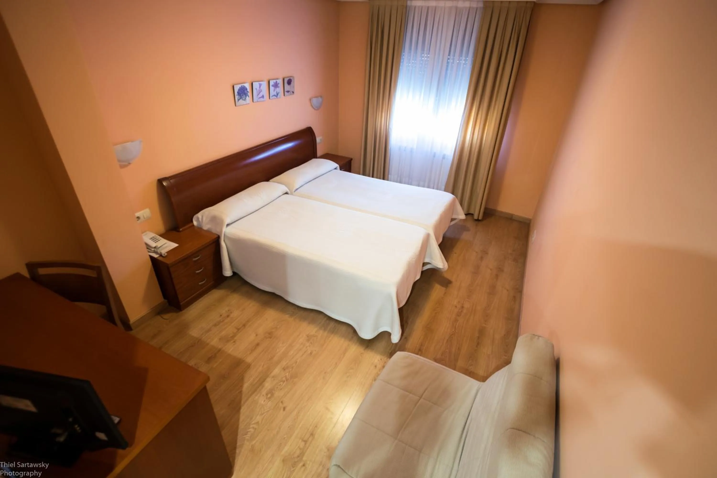 Bedroom, Bed in Hotel El Roble