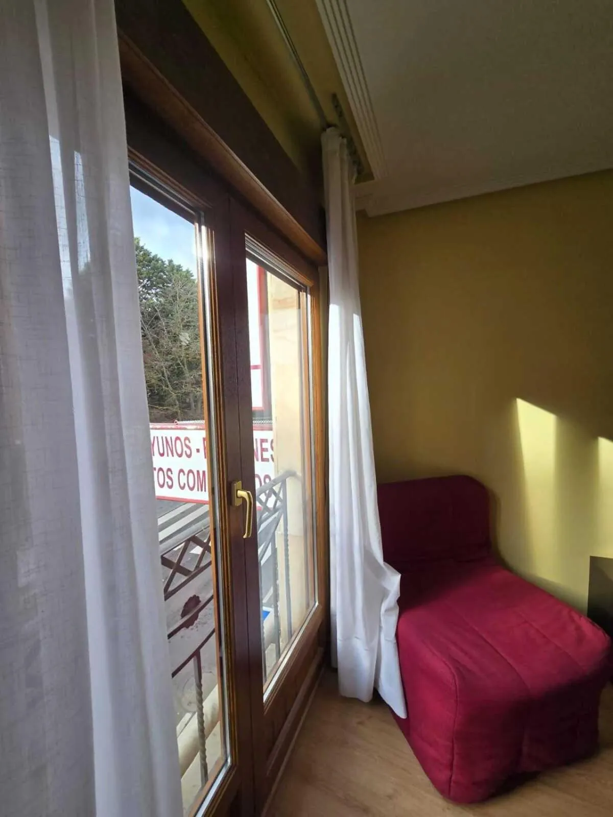 Bed in HOTEL EL ROBLE PALENTINO