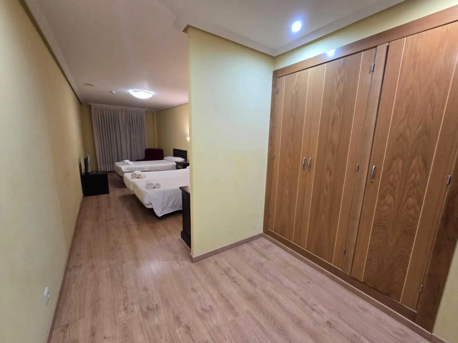 Bed in HOTEL EL ROBLE PALENTINO