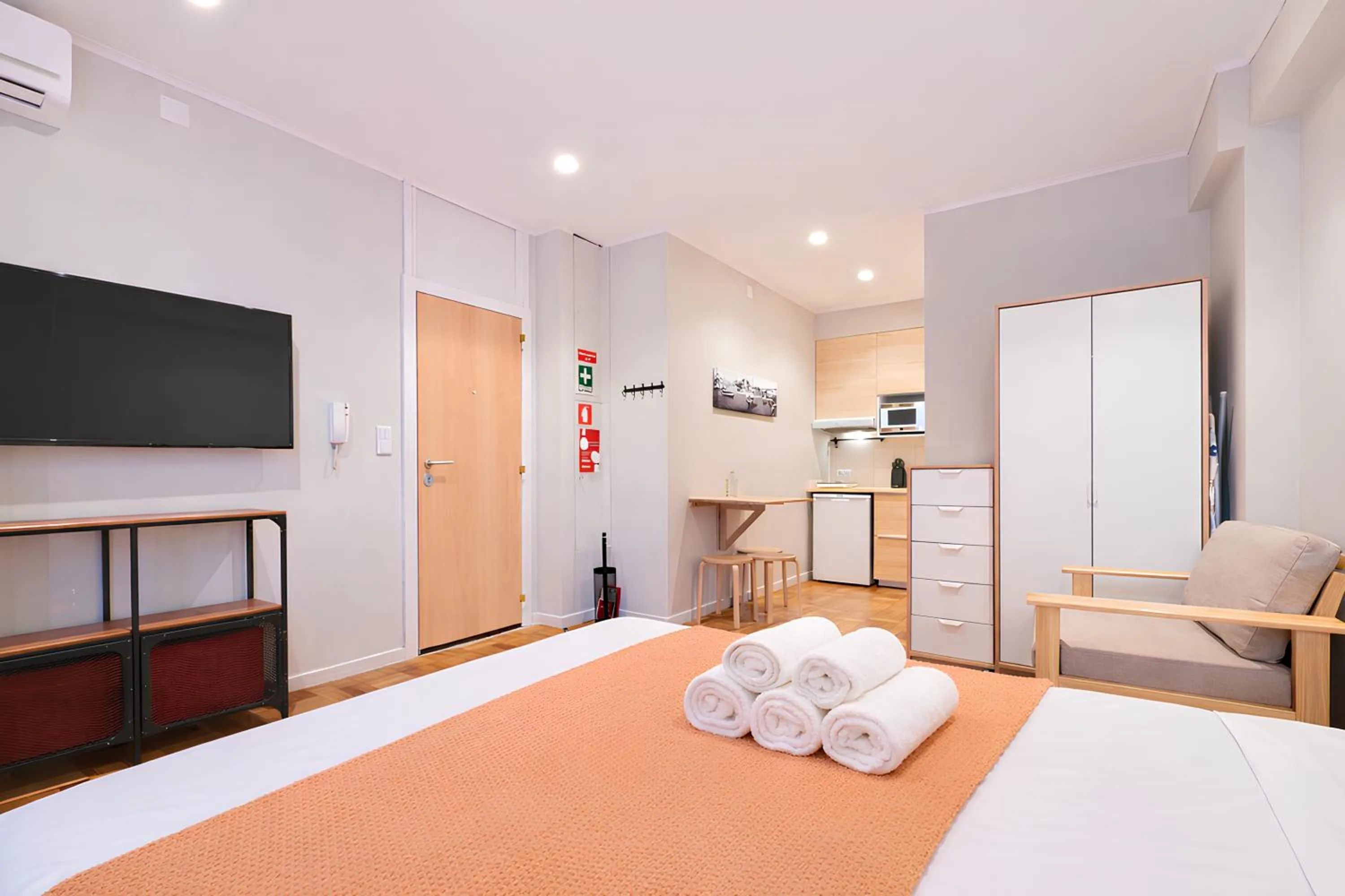 Bedroom, Bed in FindMe InPorto Santa Catarina