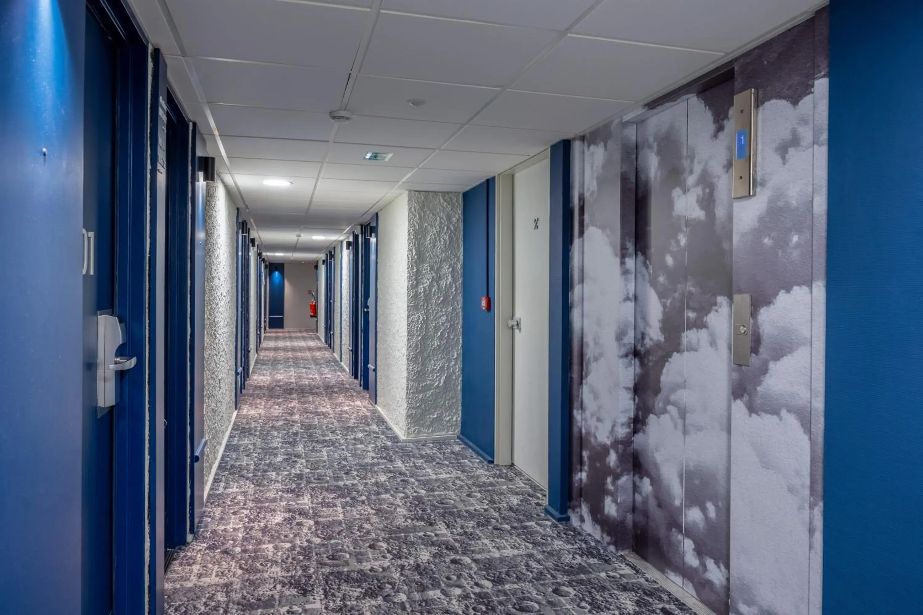 Property building in ibis La Rochelle Centre Historique Property building in ibis La Rochelle Centre Historique