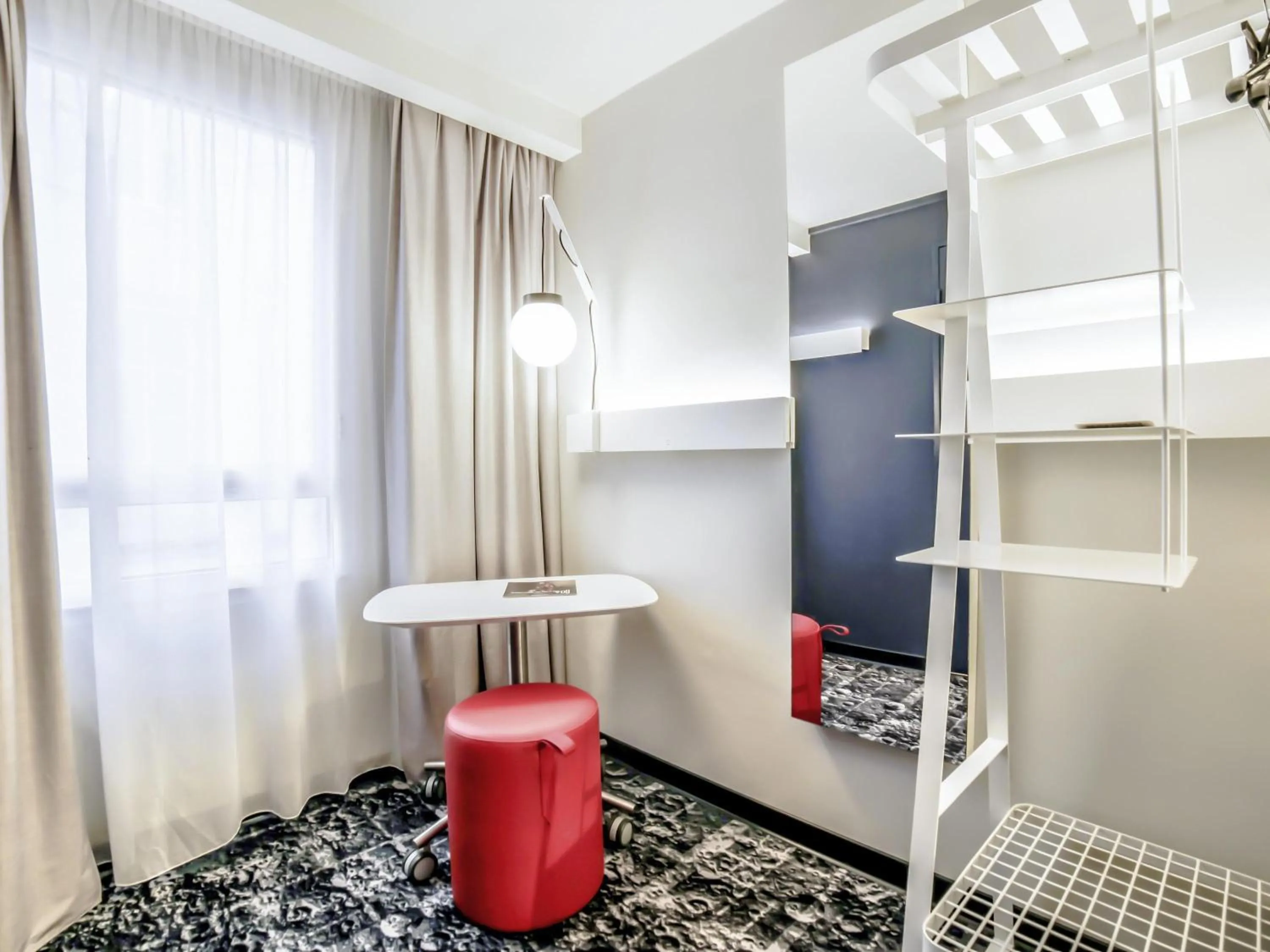 Bedroom in ibis La Rochelle Centre Historique