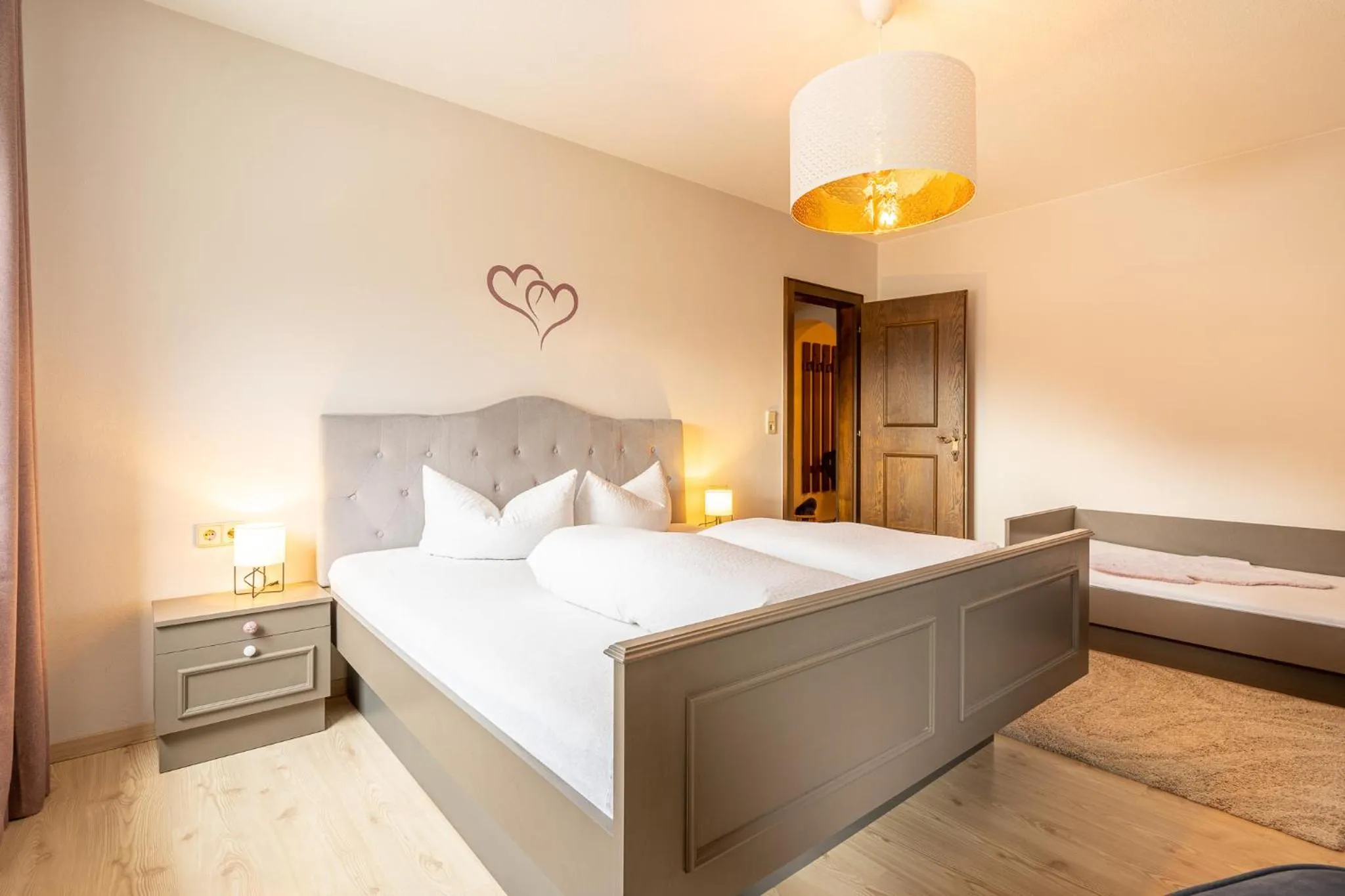 Photo of the whole room, Bed in Appartement Residenz Schatz