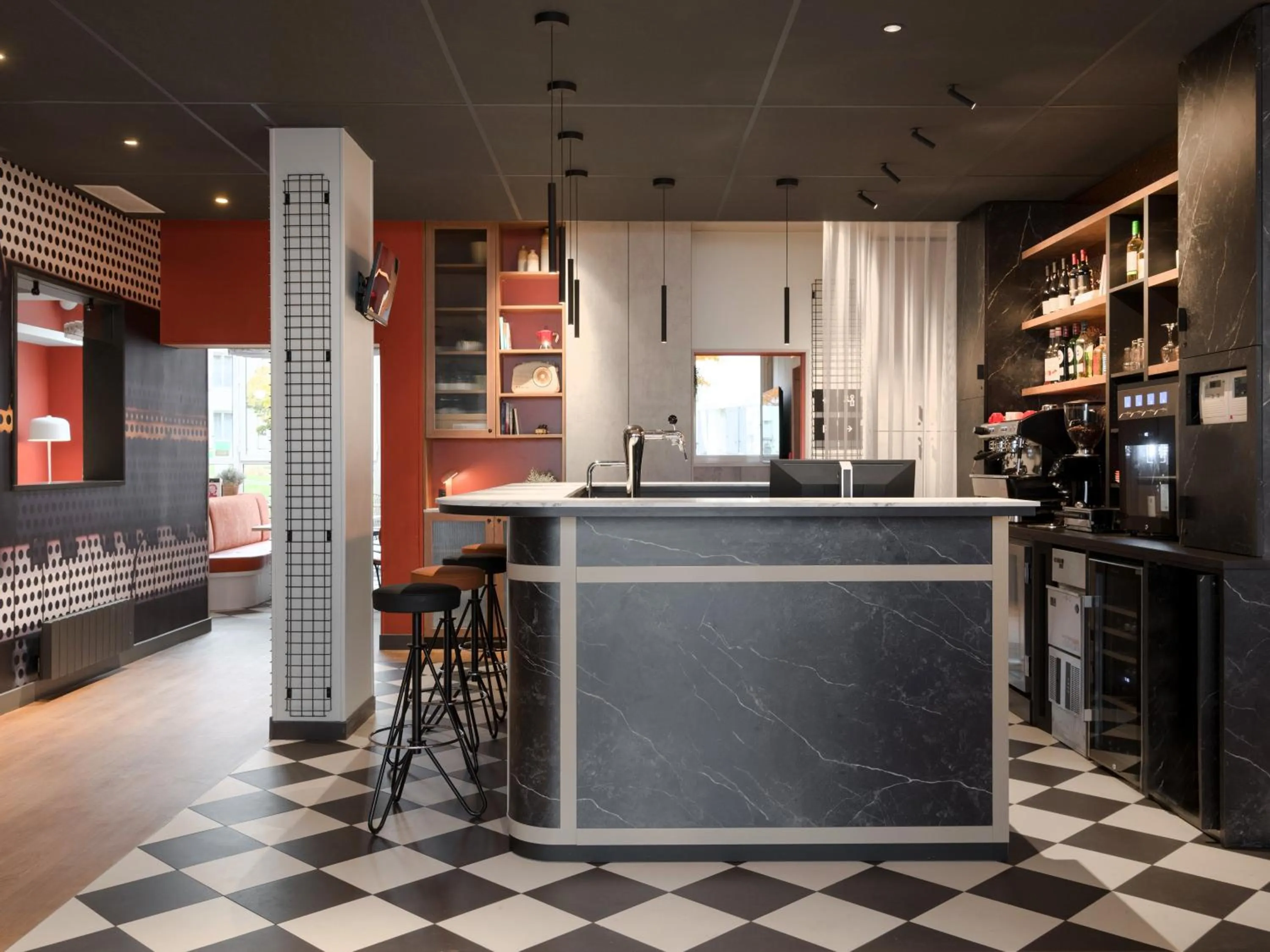 Lobby or reception in ibis Rueil-Malmaison Centre