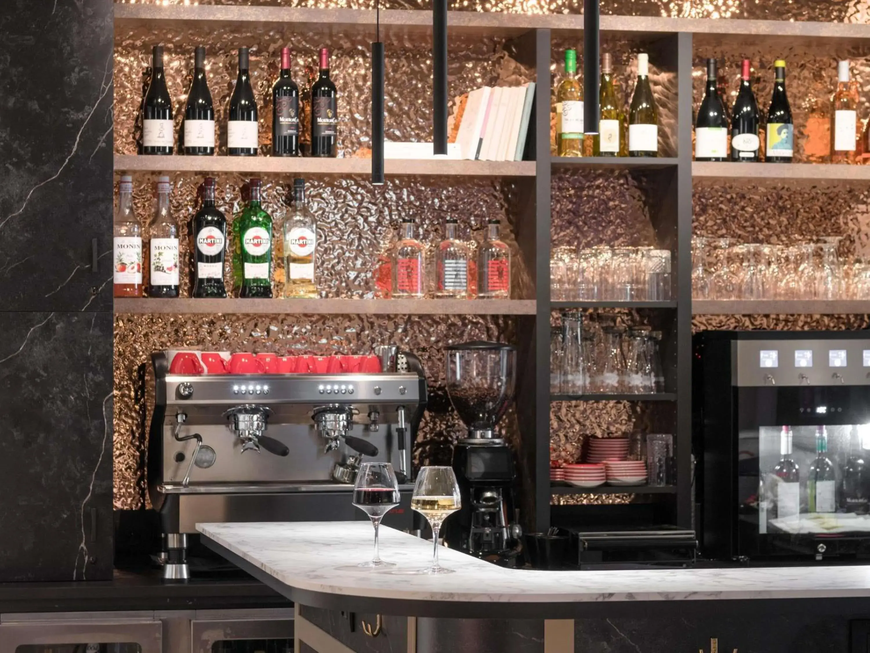 Lounge or bar in ibis Rueil-Malmaison Centre Lounge or bar in ibis Rueil-Malmaison Centre