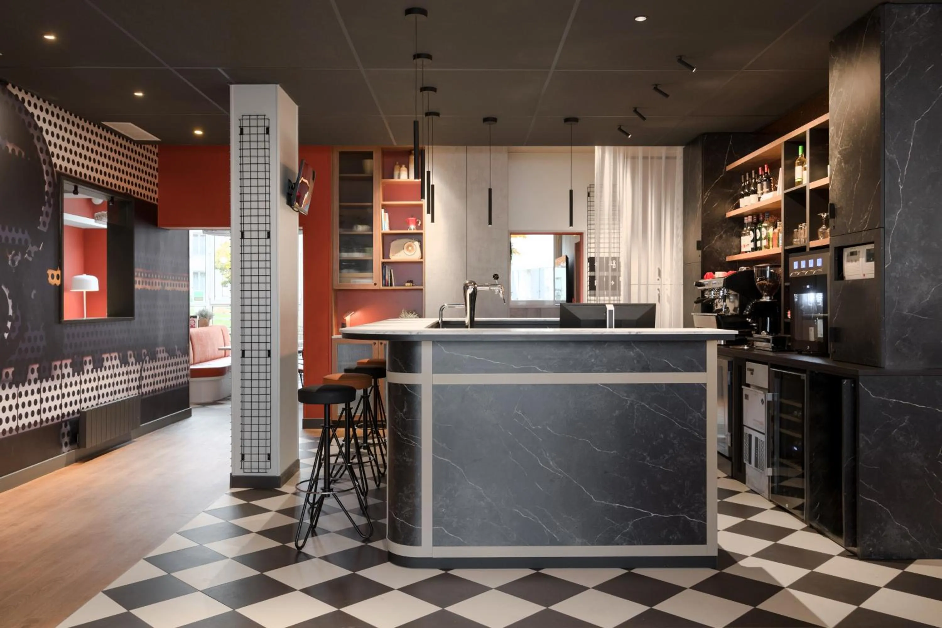 Lobby or reception in ibis Rueil-Malmaison Centre