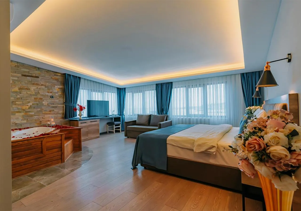 Bed in City Port Hotel Trabzon