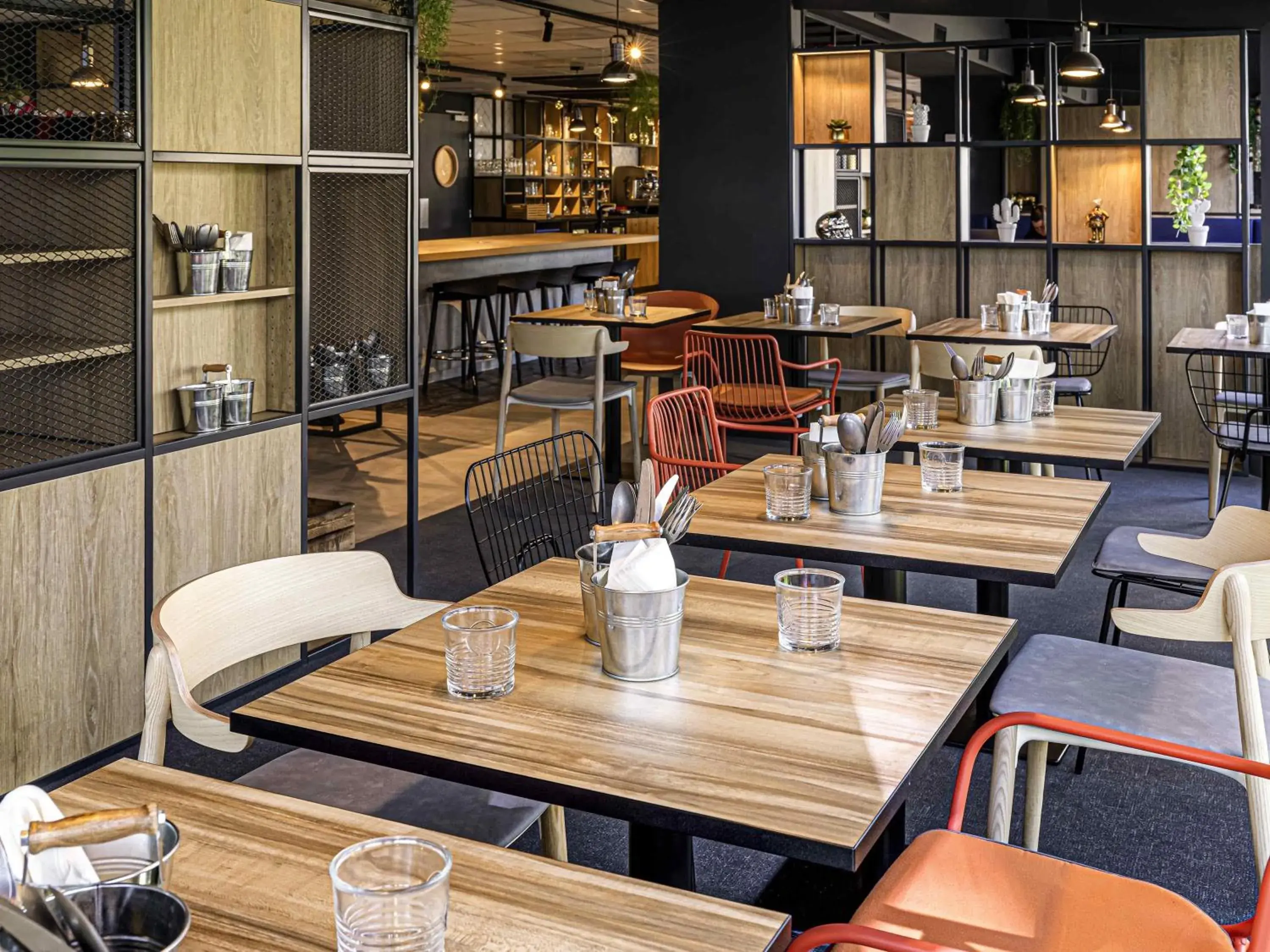 Restaurant/places to eat in ibis Nanterre La Défense Restaurant/places to eat in ibis Nanterre La Défense