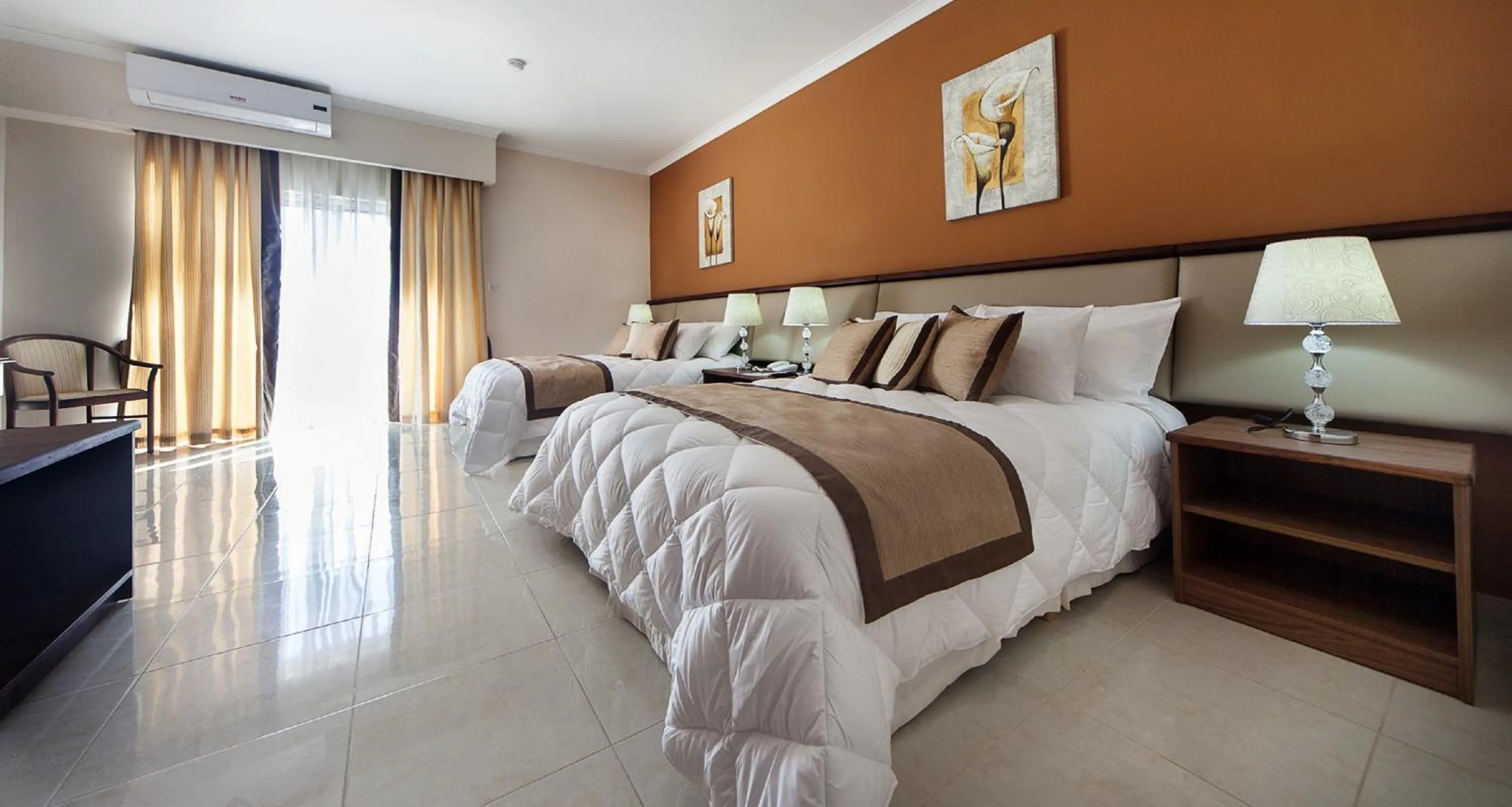 TV and multimedia, Bed in Port View Guesthouse