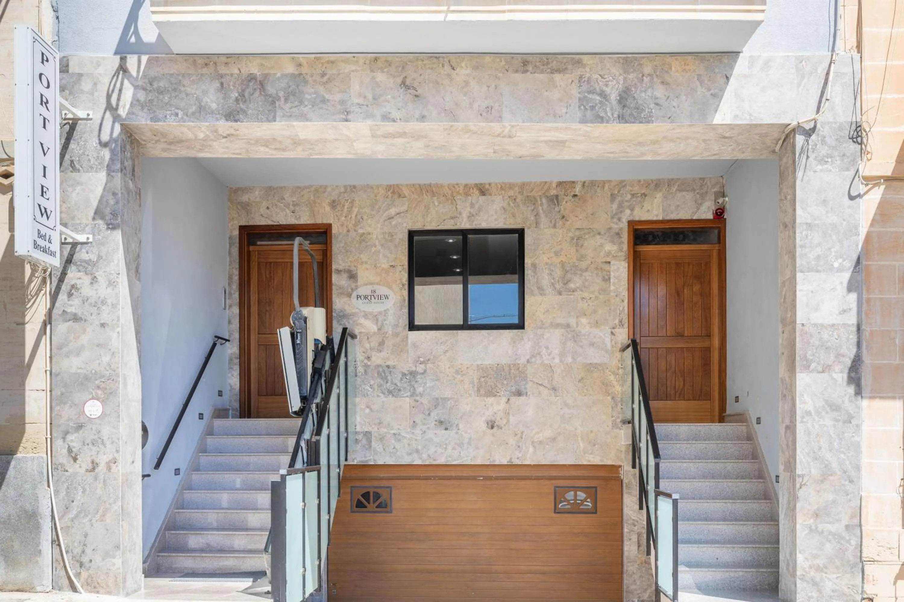 Facade/entrance in Port View Guesthouse