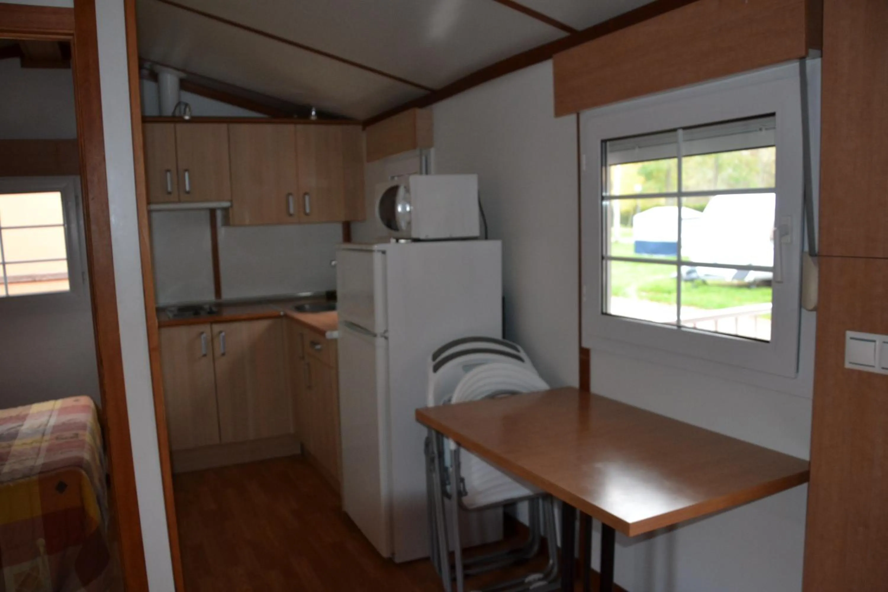 Dining area in Camping Fuentes Blancas