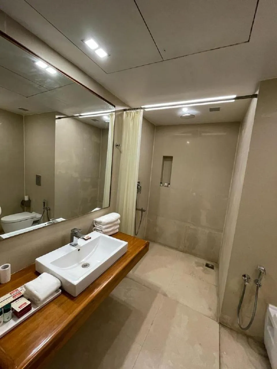 Bathroom in St Laurn The Spiritual Resort