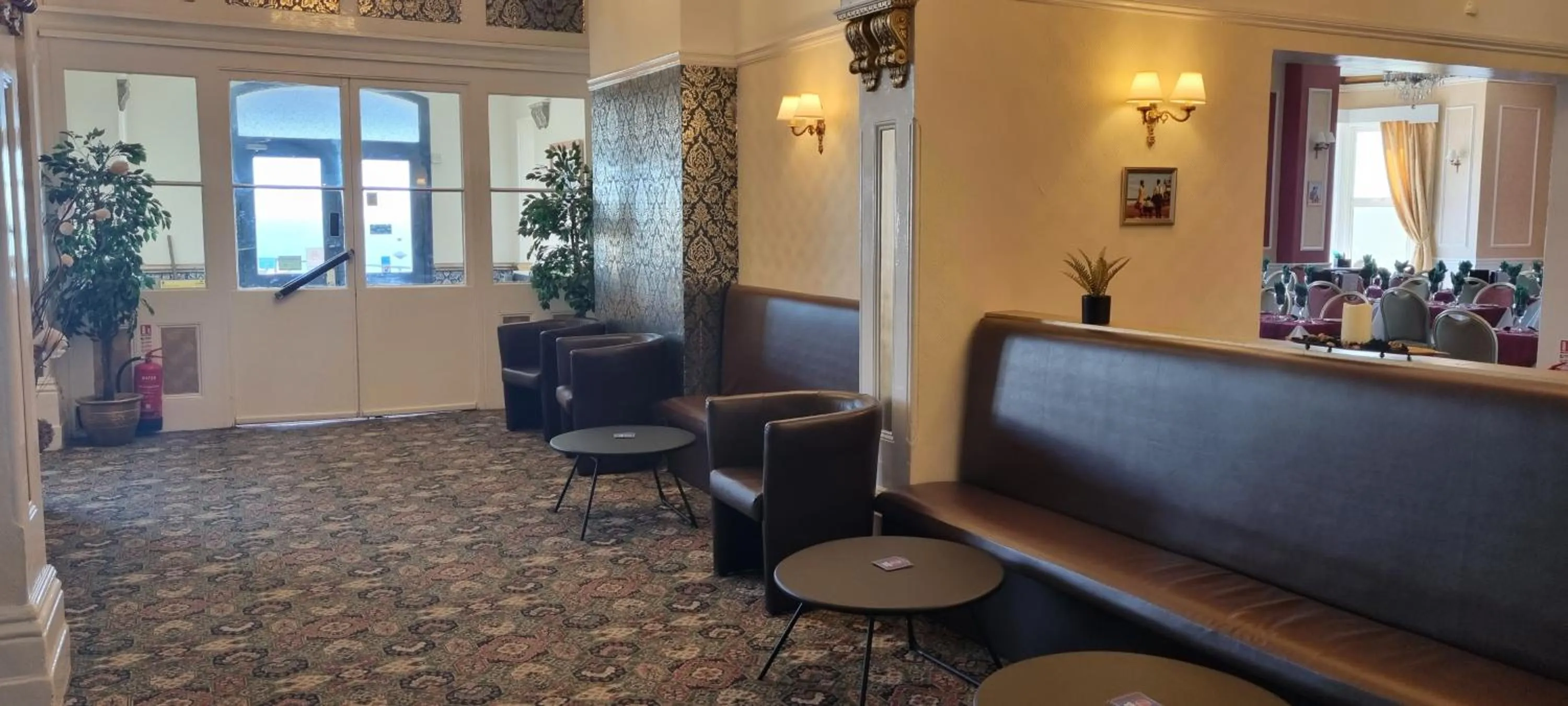 Communal lounge/ TV room in Royal Pier