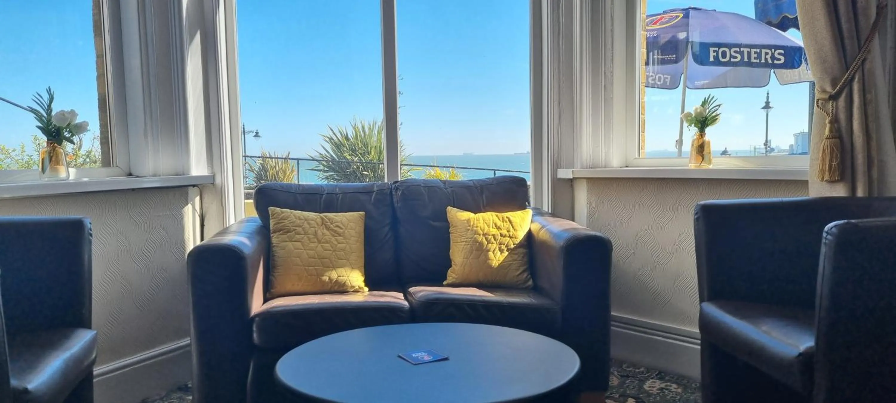 Communal lounge/ TV room in Royal Pier