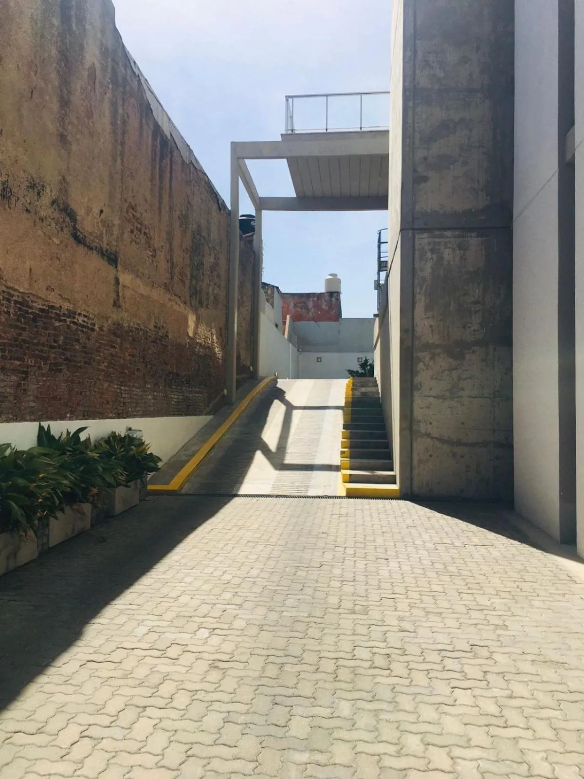 Parking in RENTAL SUITES CAMPANA