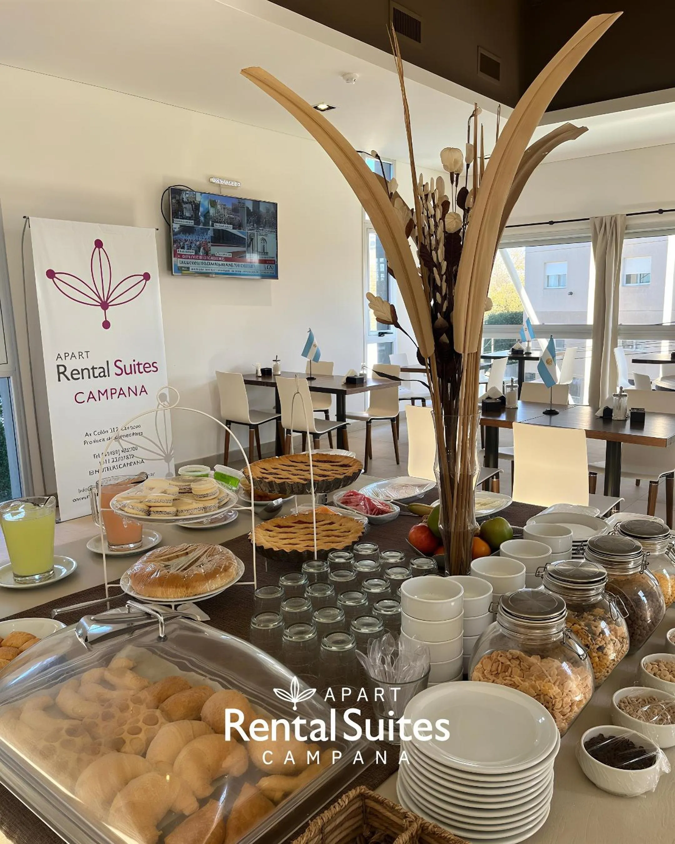 Buffet breakfast in RENTAL SUITES CAMPANA
