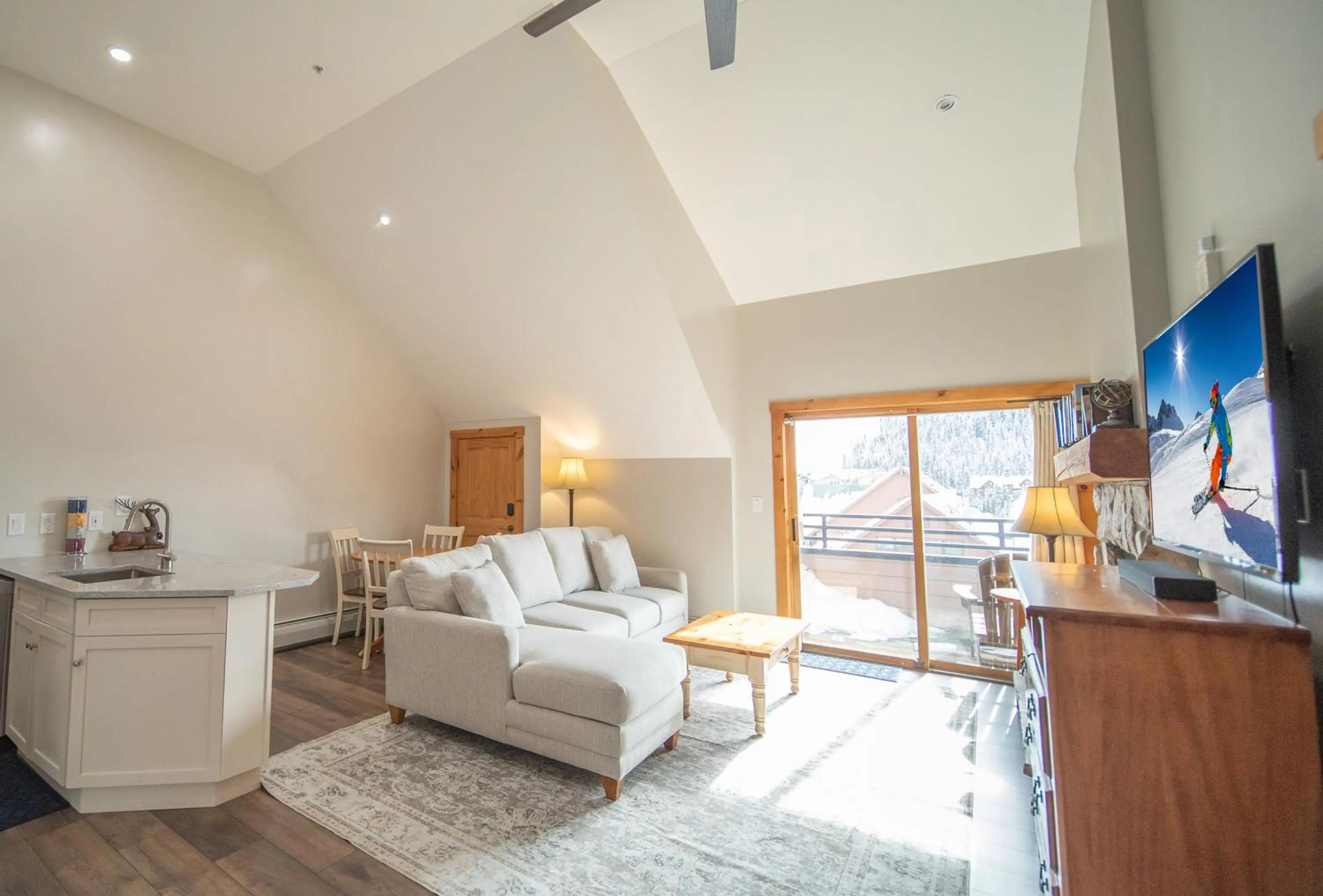 Buffalo Lodge 8412 by SummitCove Lodging