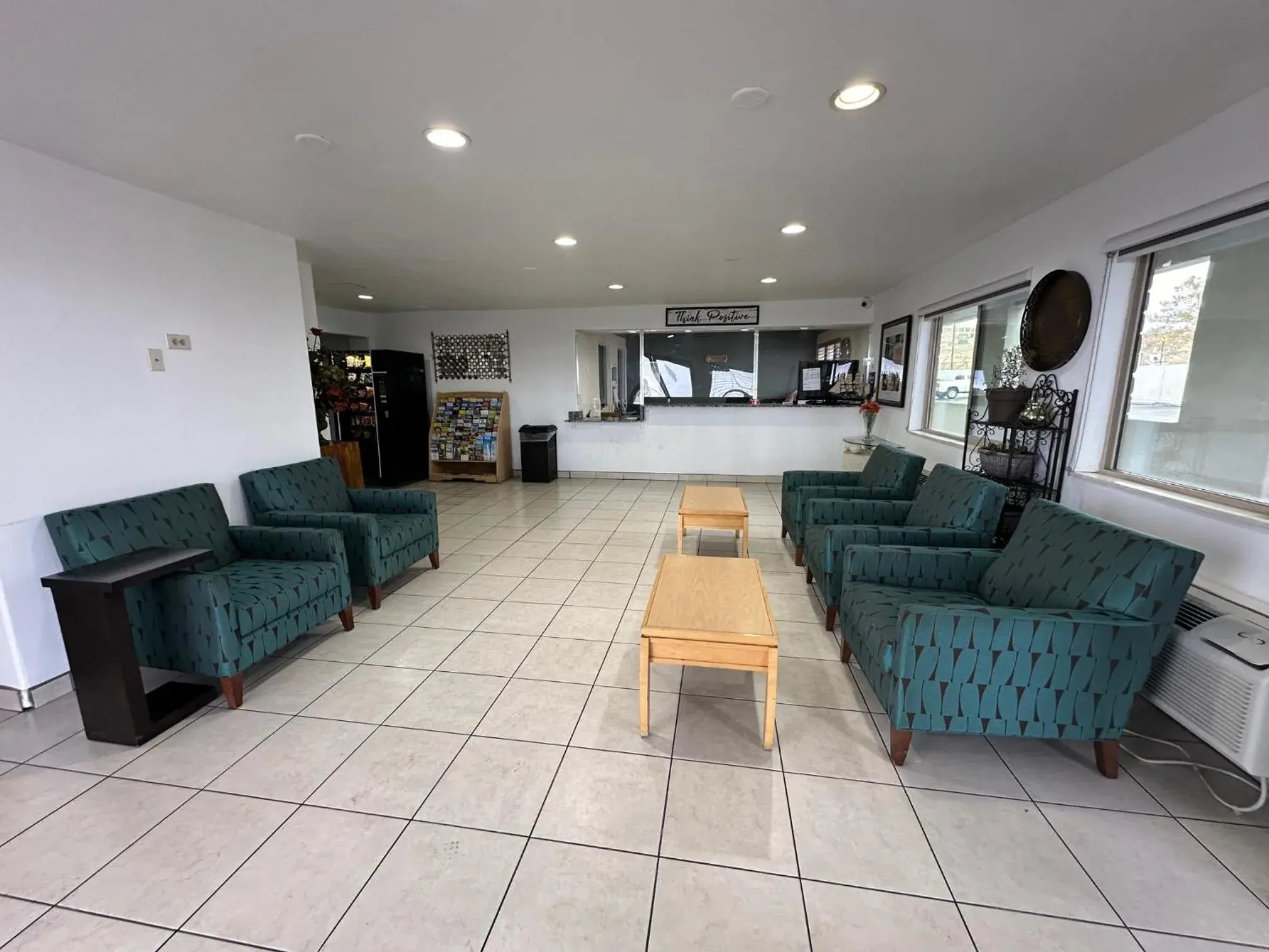 Lobby or reception in Desert Sands Inn & Suites Lobby or reception in Desert Sands Inn & Suites