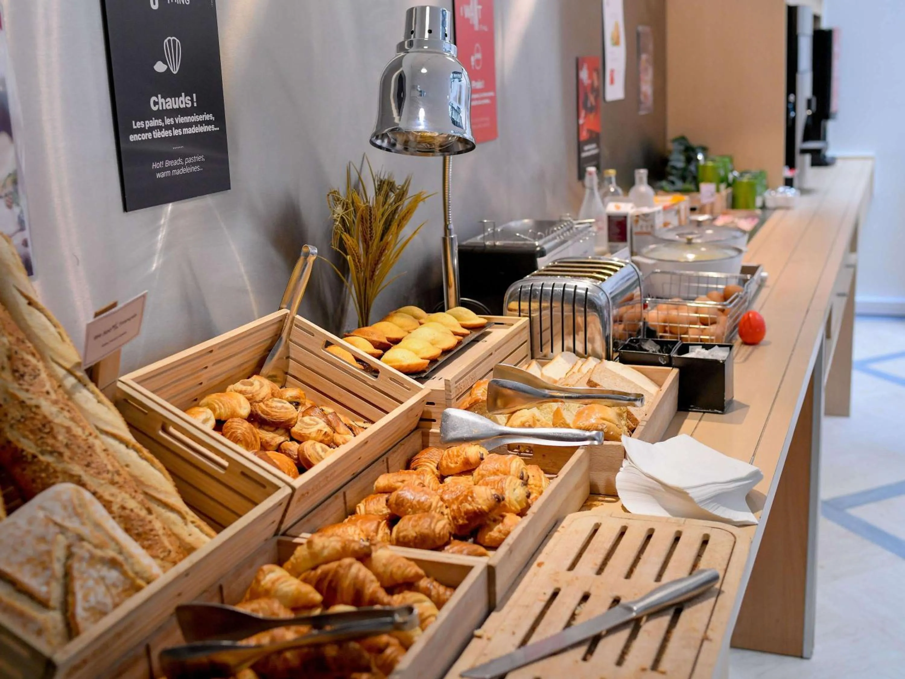 Property building in ibis Paris Opera La Fayette