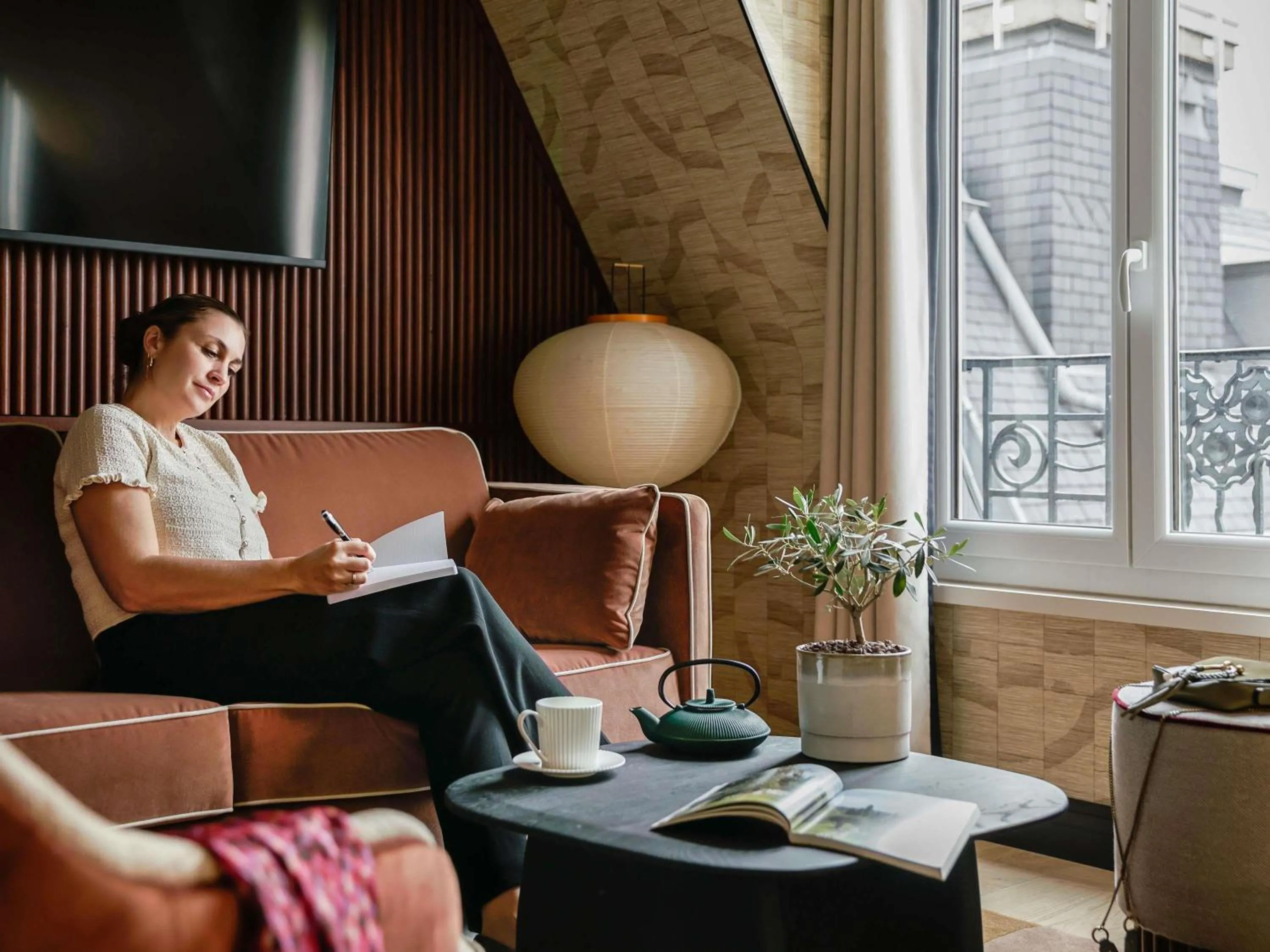 Bedroom in Hotel Faubourg Galant Paris - Handwritten Collection