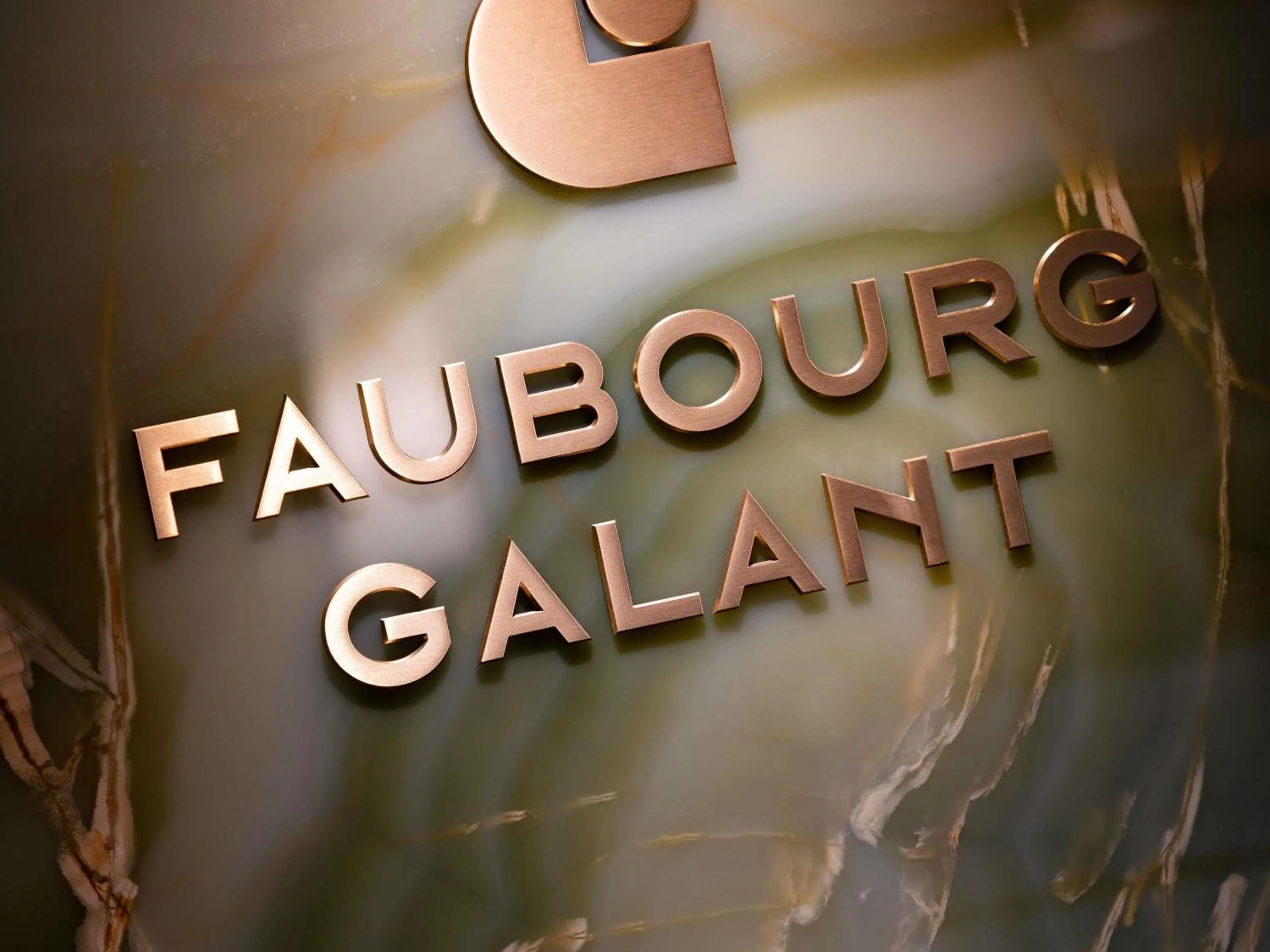 Property building in Hotel Faubourg Galant Paris - Handwritten Collection