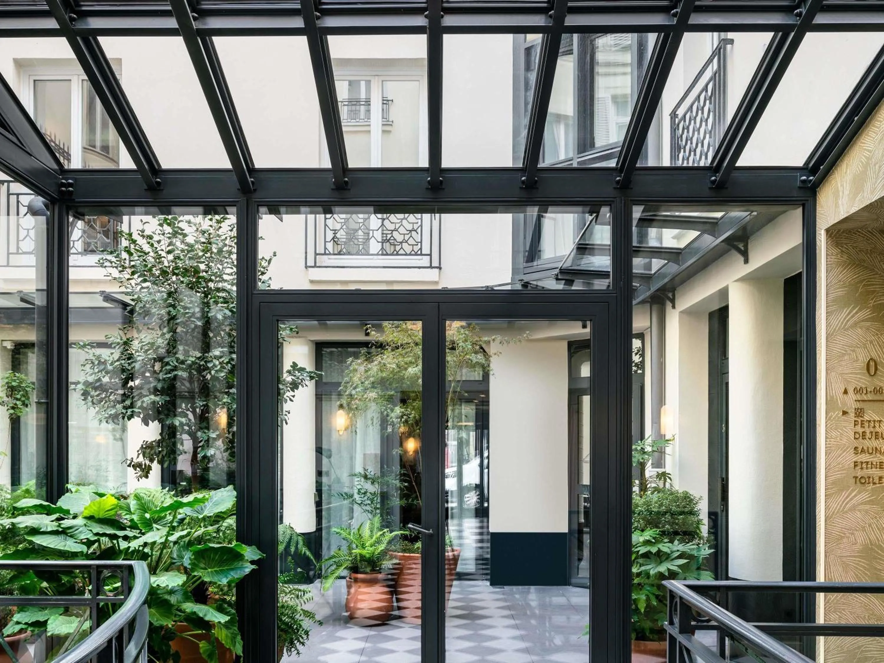 Balcony/Terrace in Hotel Faubourg Galant Paris - Handwritten Collection