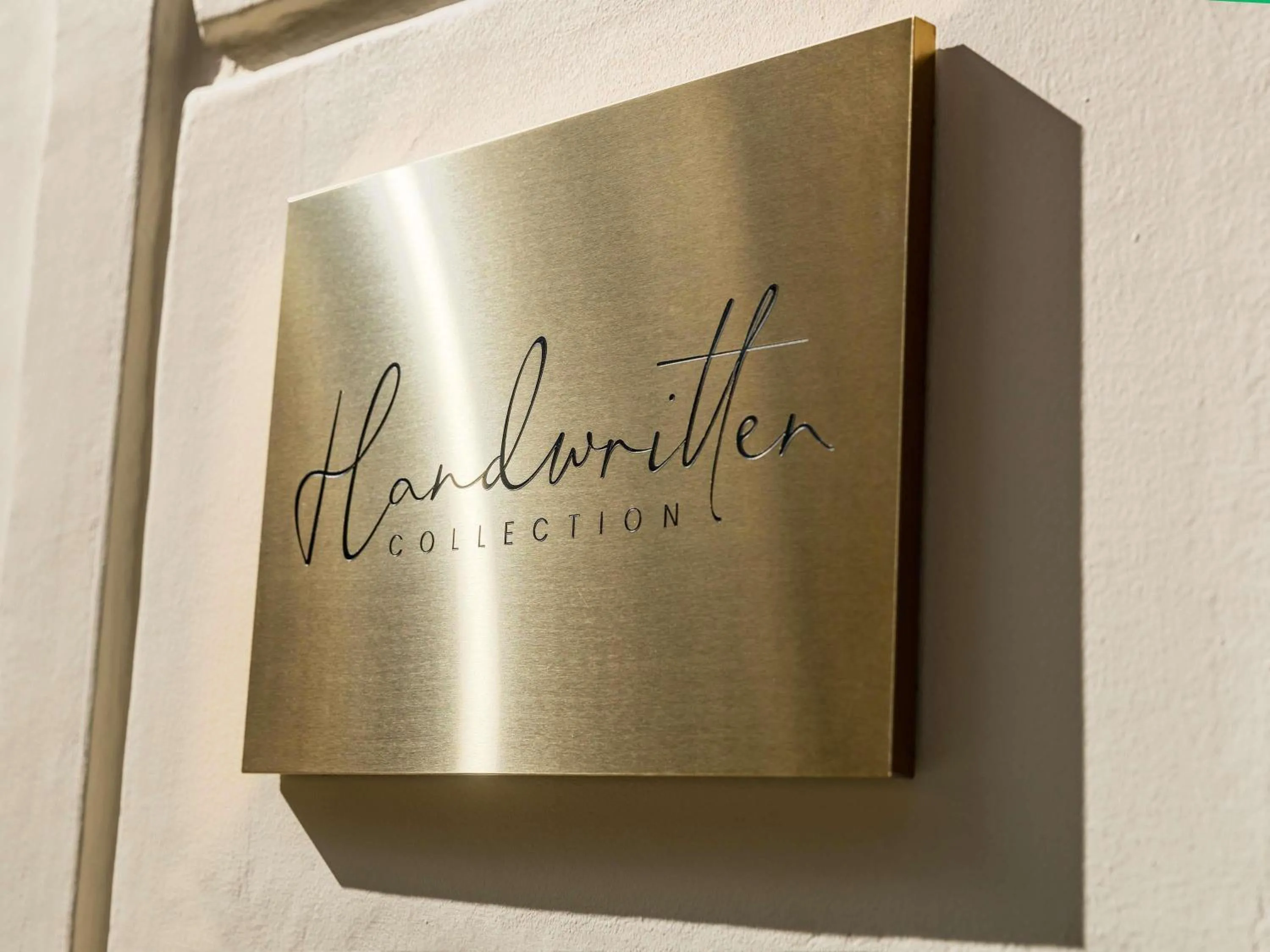 Property building in Hotel Faubourg Galant Paris - Handwritten Collection