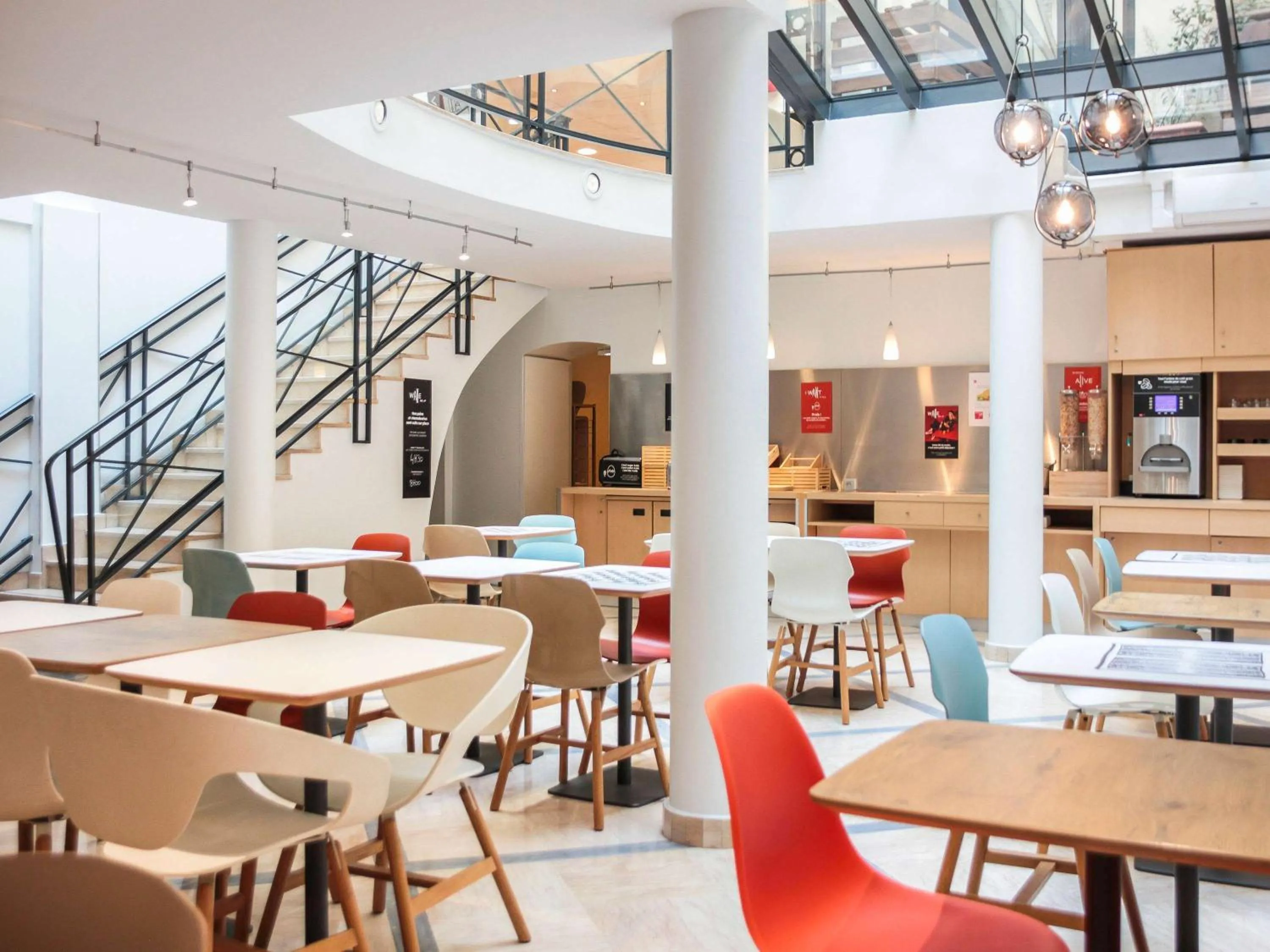 Property building in ibis Paris Opera La Fayette