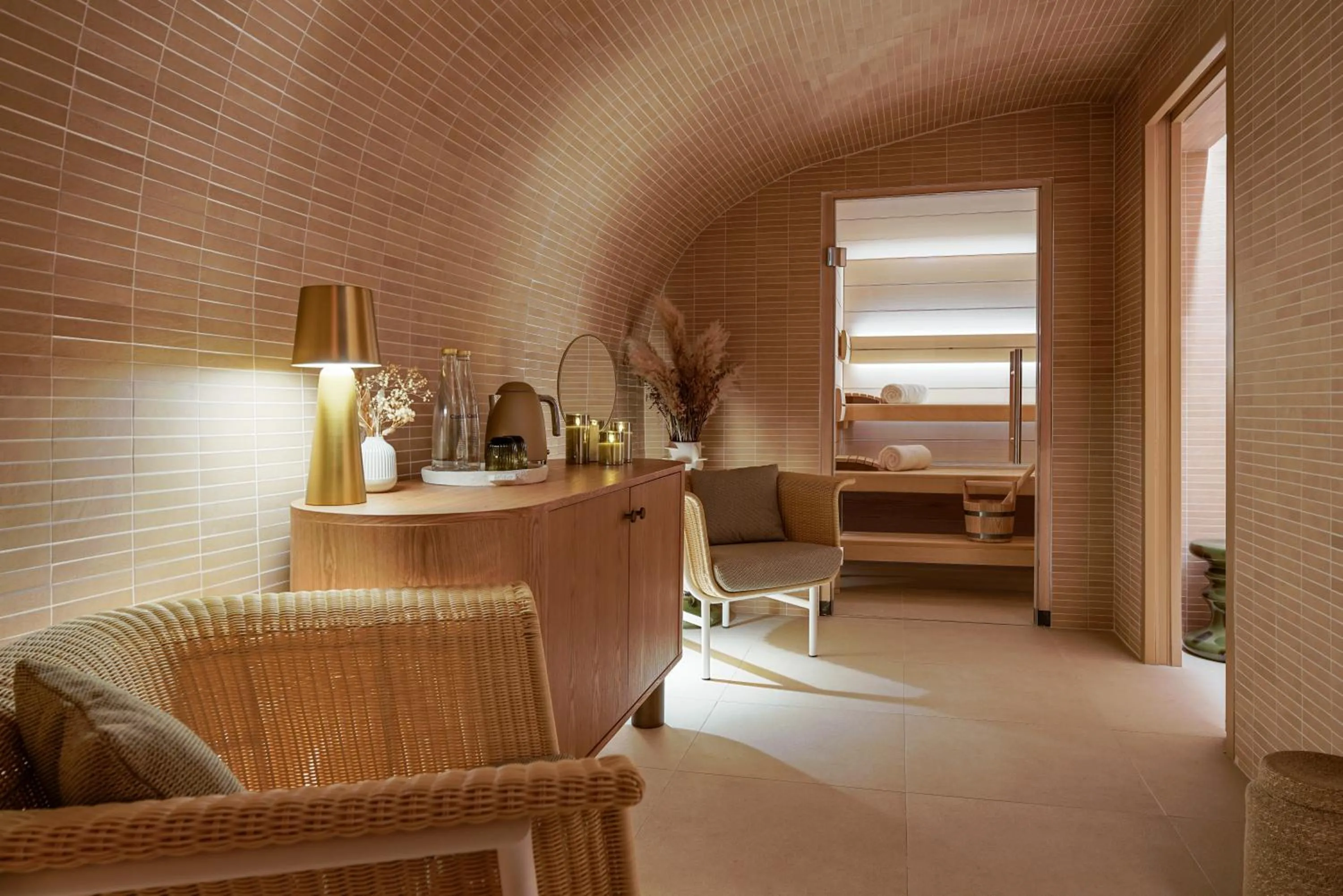 Sauna, Bed in Hotel Faubourg Galant Paris - Handwritten Collection