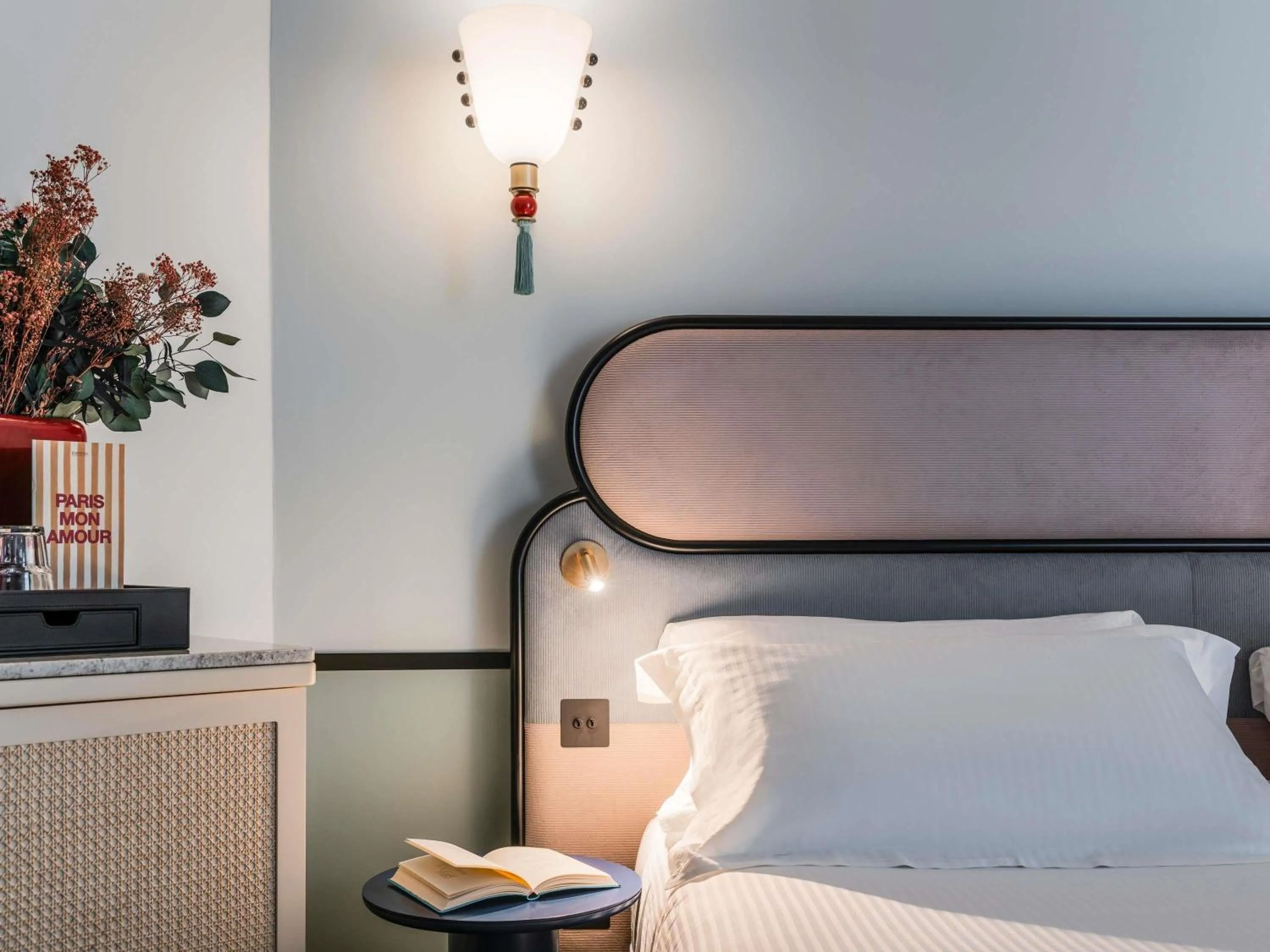 Bedroom, Bed in Hotel Faubourg Galant Paris - Handwritten Collection