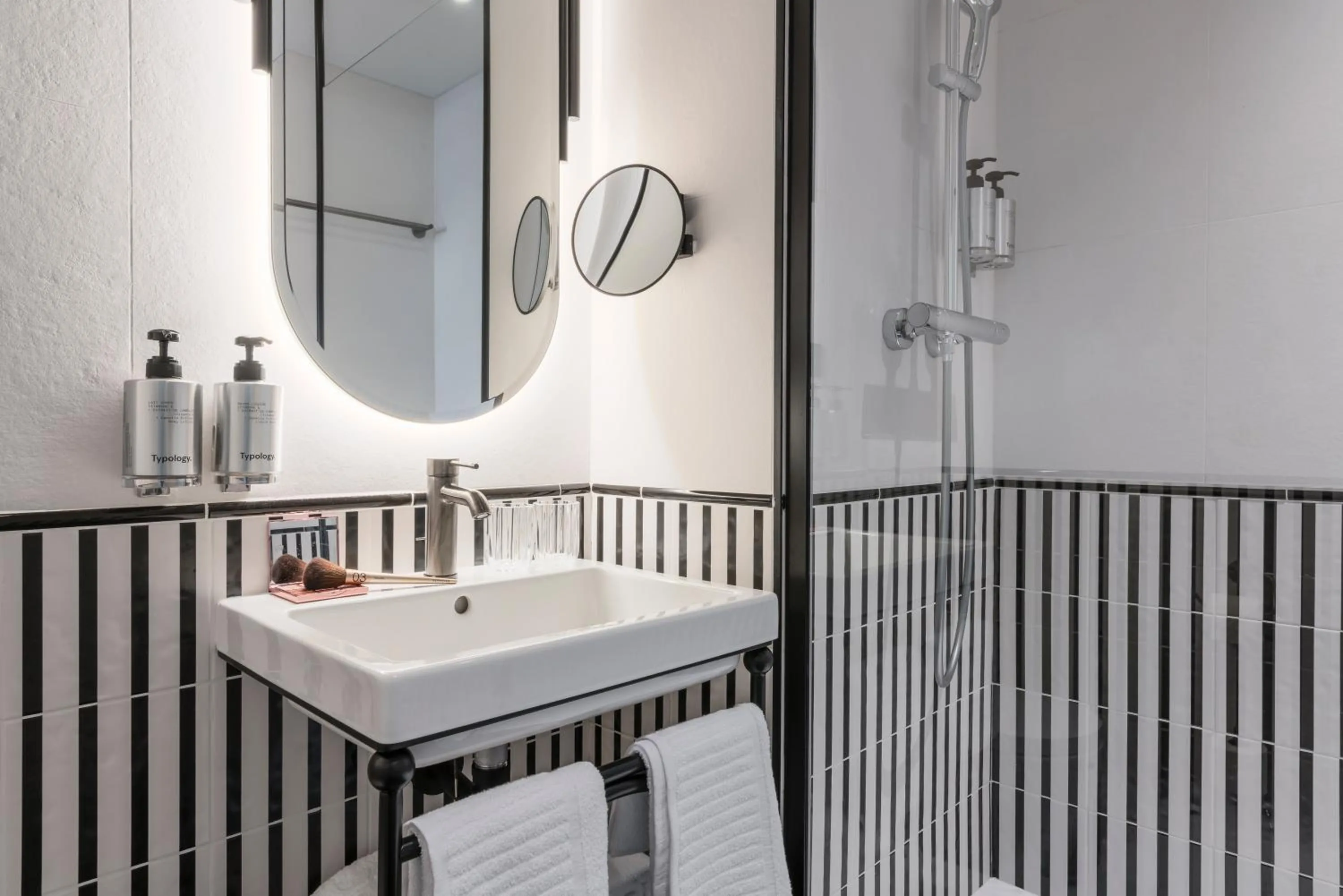 Bathroom in Hotel Faubourg Galant Paris - Handwritten Collection
