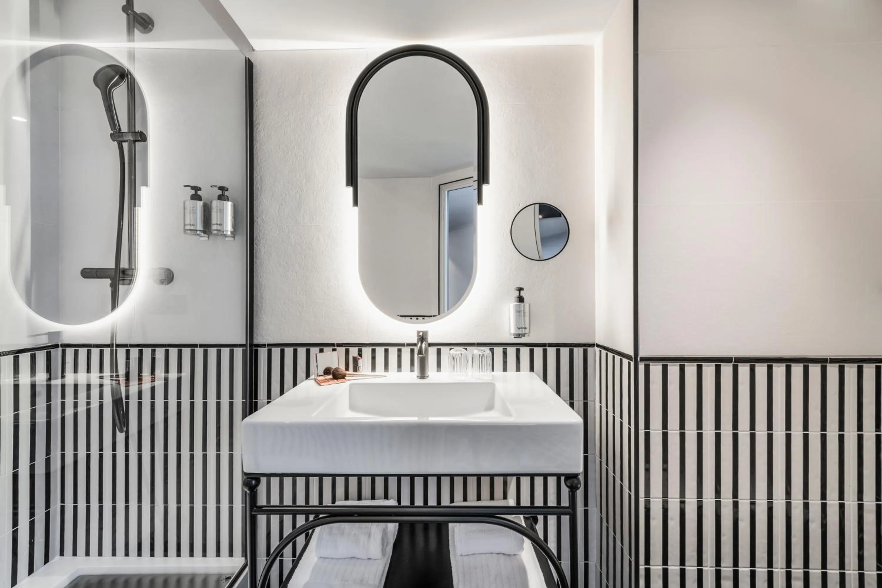 Bathroom in Hotel Faubourg Galant Paris - Handwritten Collection