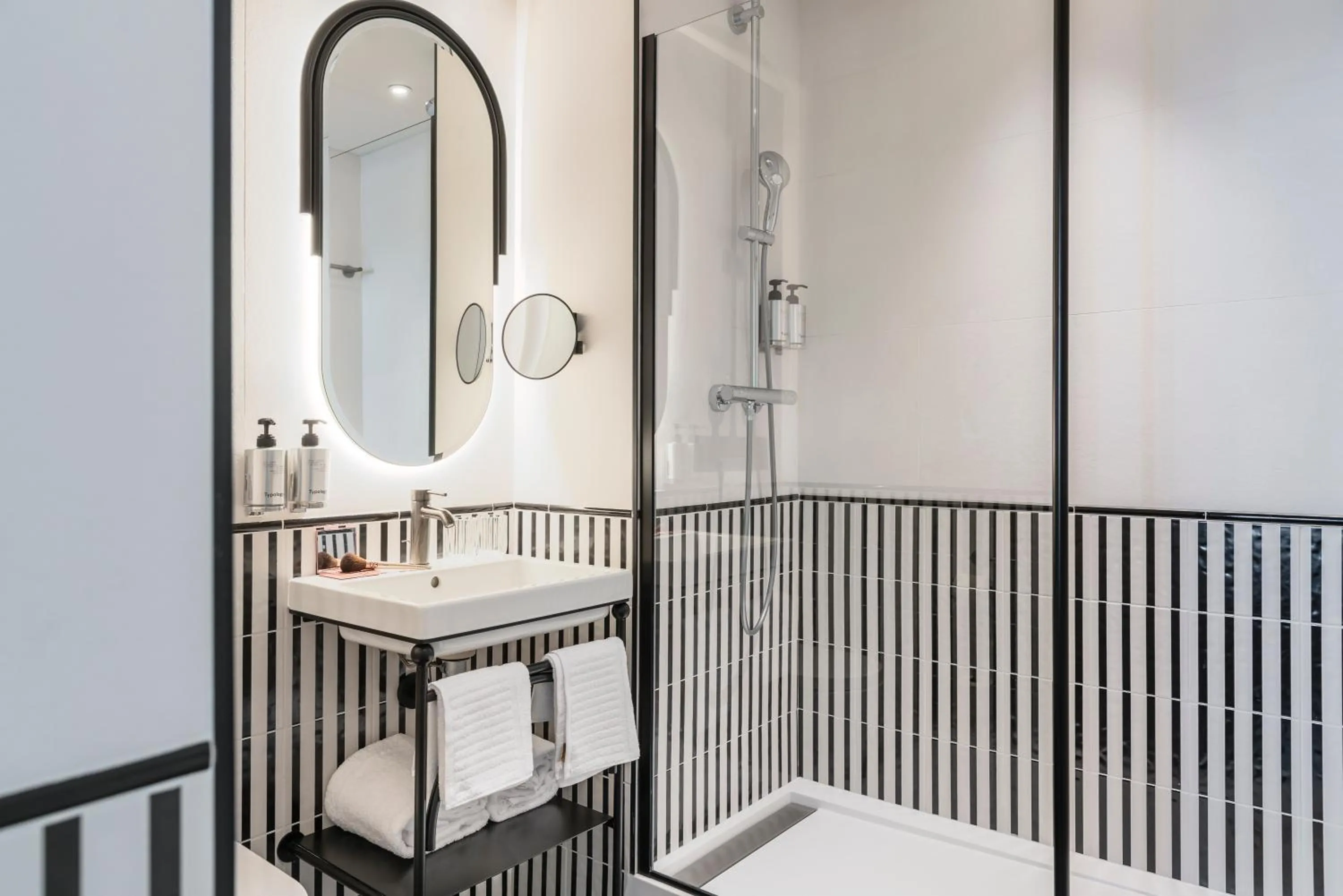 Bathroom in Hotel Faubourg Galant Paris - Handwritten Collection