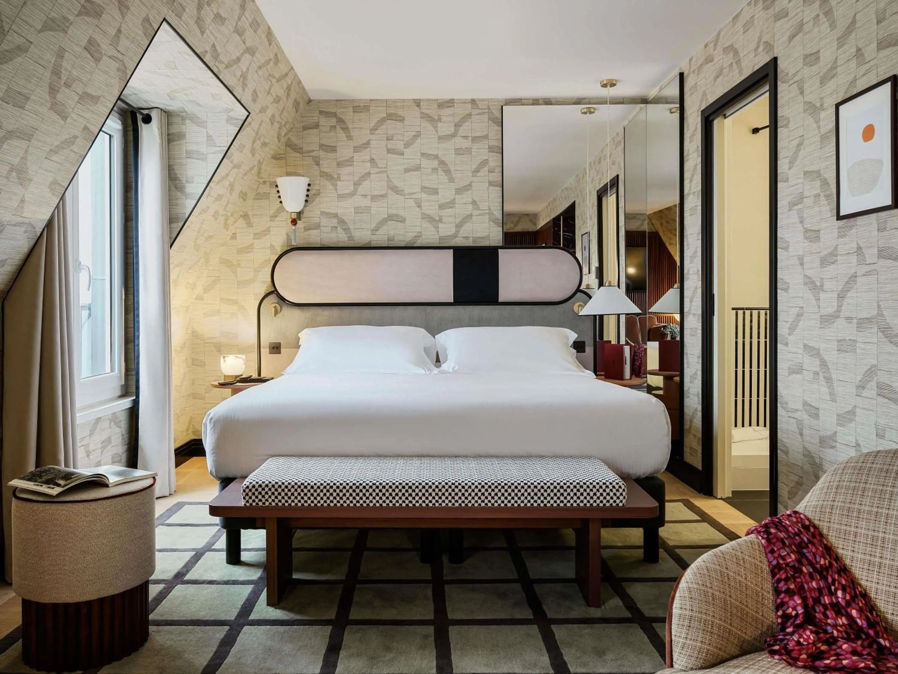 Bedroom, Bed in Hotel Faubourg Galant Paris - Handwritten Collection