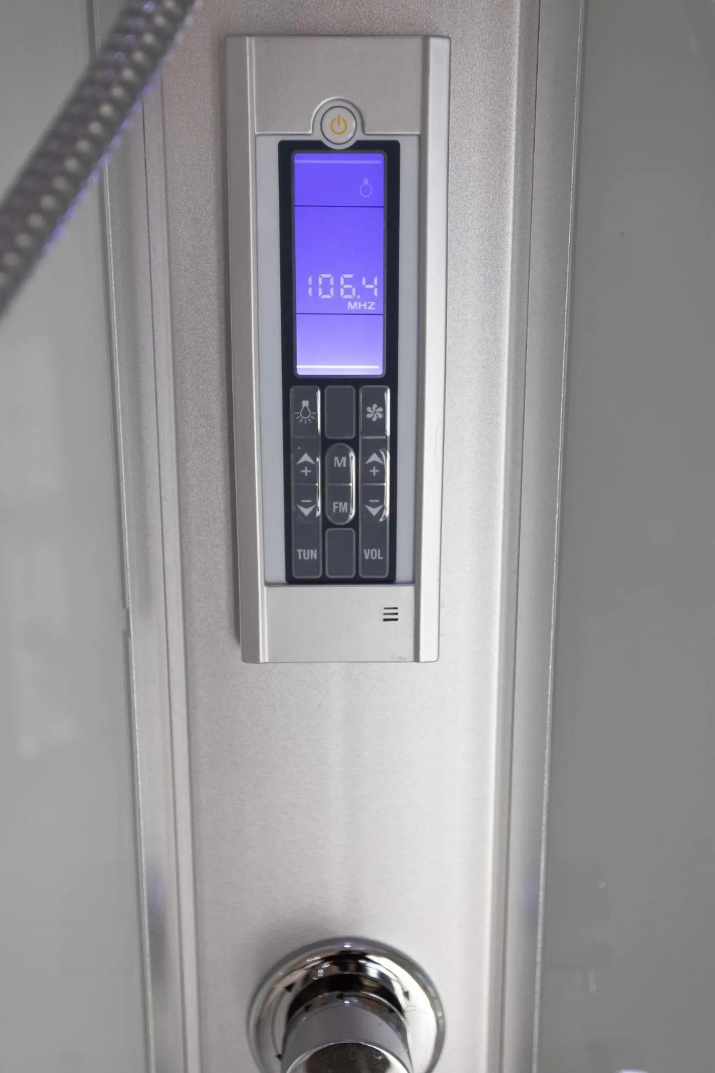 Shower in L'OPERA ROOMS