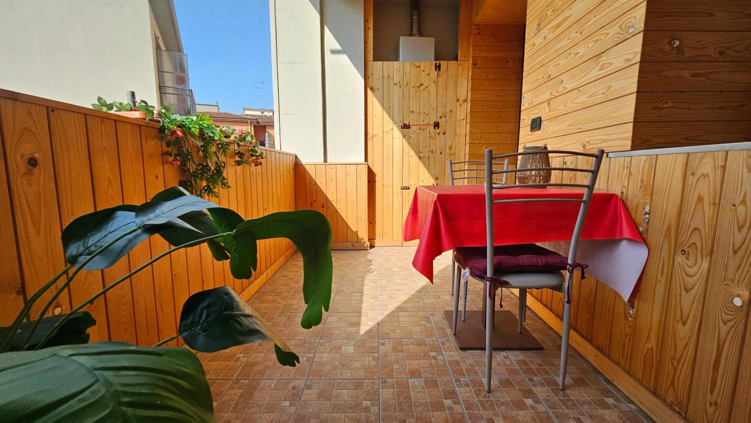 Patio in Opera et Love