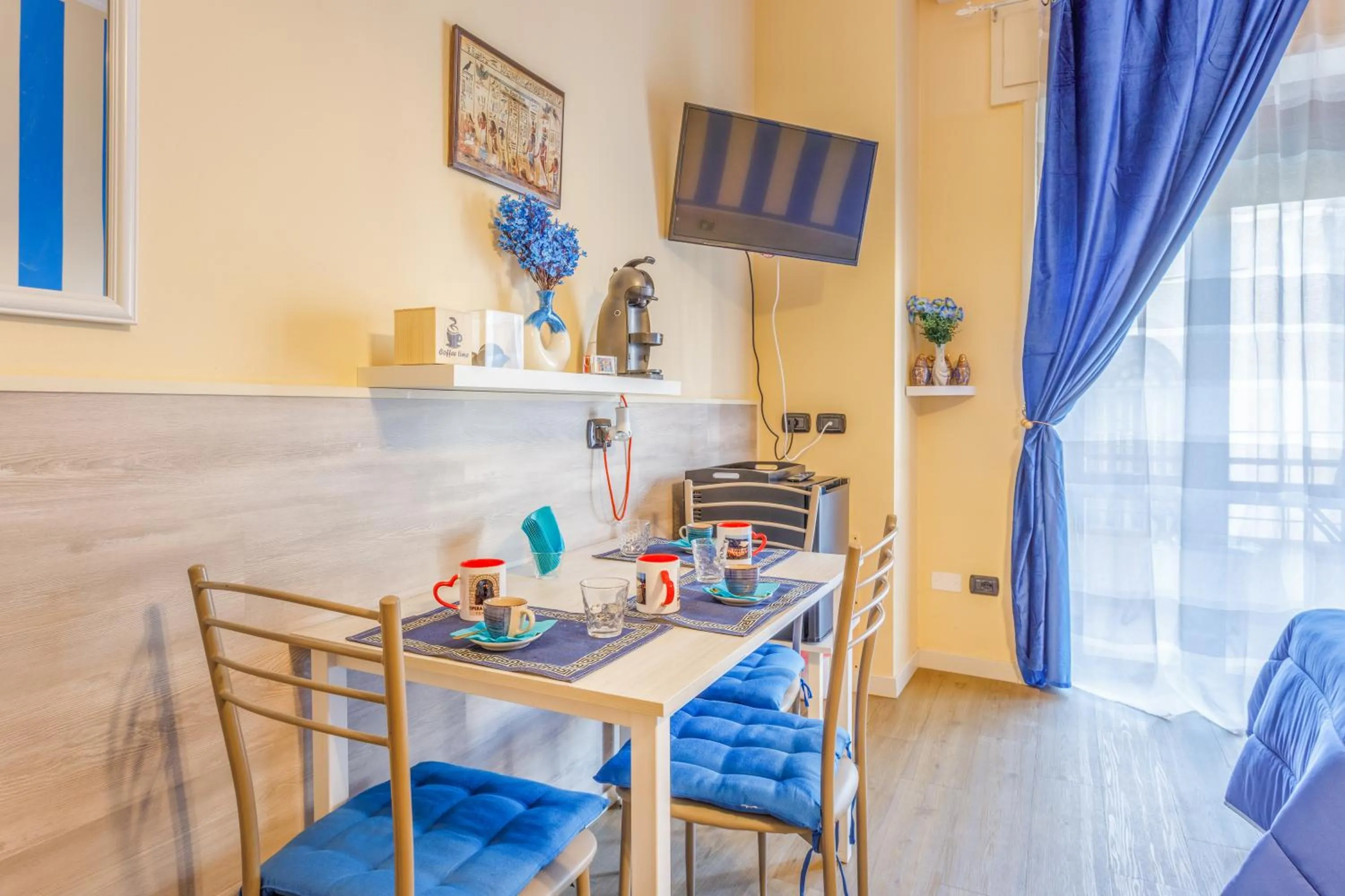 OPERA et LOVE - 200m dall'Arena con convenzione per Parcheggio e Colazione in pasticceria adiacente